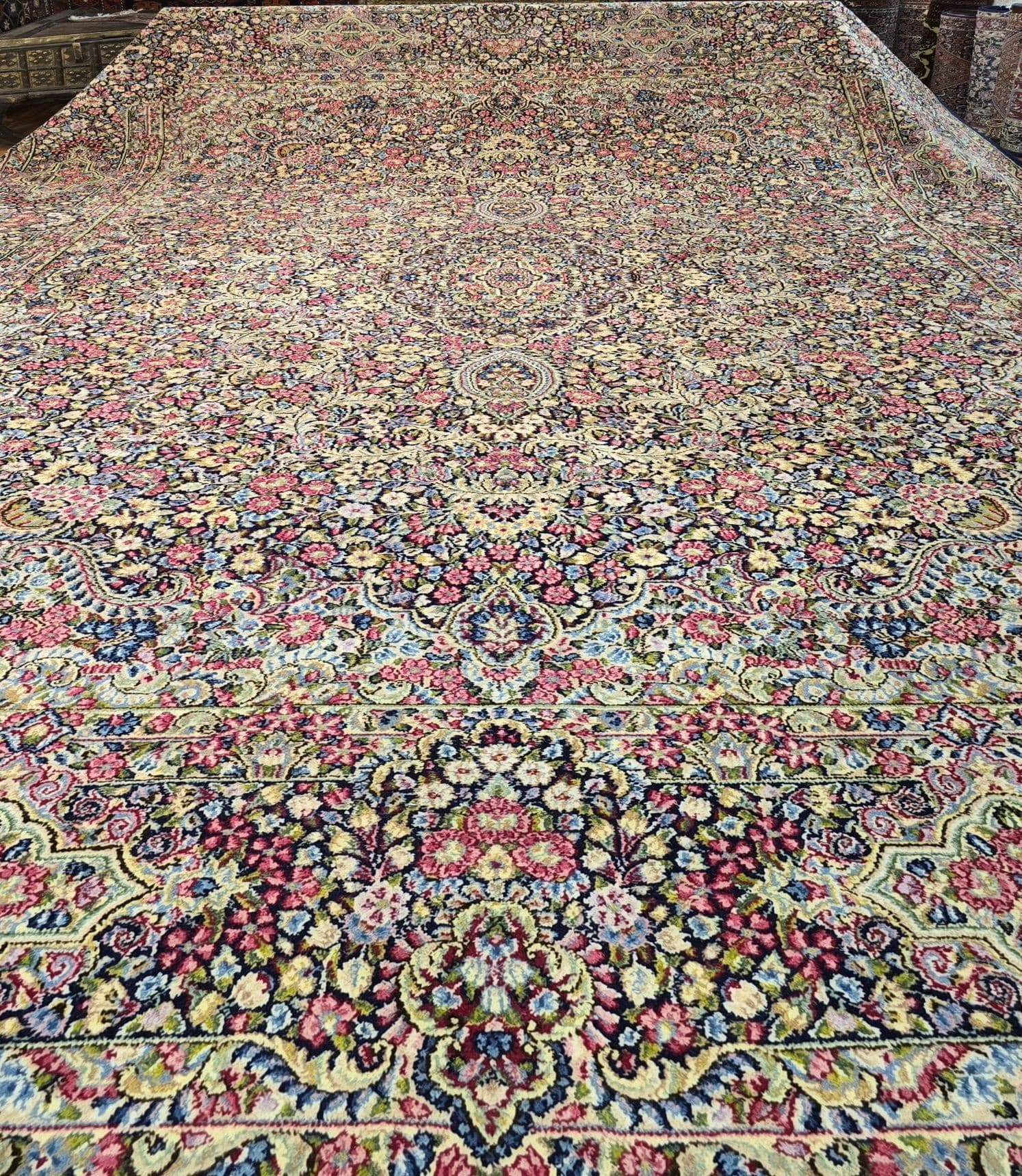 Dywan Kerman Laver, 385x295 cm, różowy czerwony niebieski beżowy zielony, wełna, Iran, XIX w. - 396777