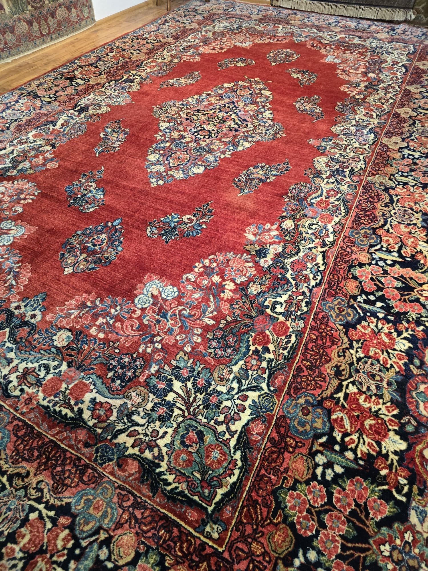 Dywan perski Sarough Mahal 535x315 cm, czerwony niebieski biały żółty zielony różowy, wełna, Iran, lata 30. - 397033