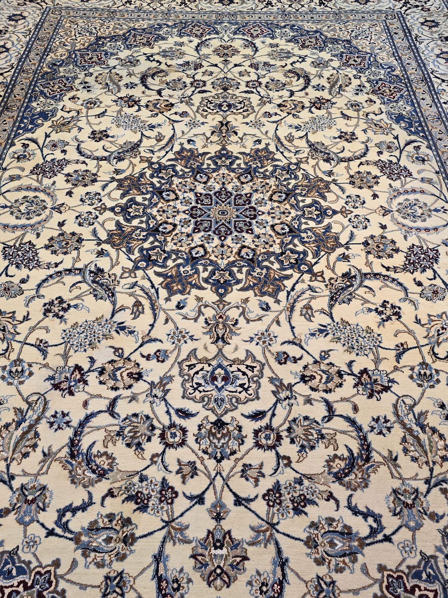 Dywan Nain 9 la, 260x370 cm, beżowy niebieski szary czerwony, wełna jedwab, Iran, początek XX w. - 397039