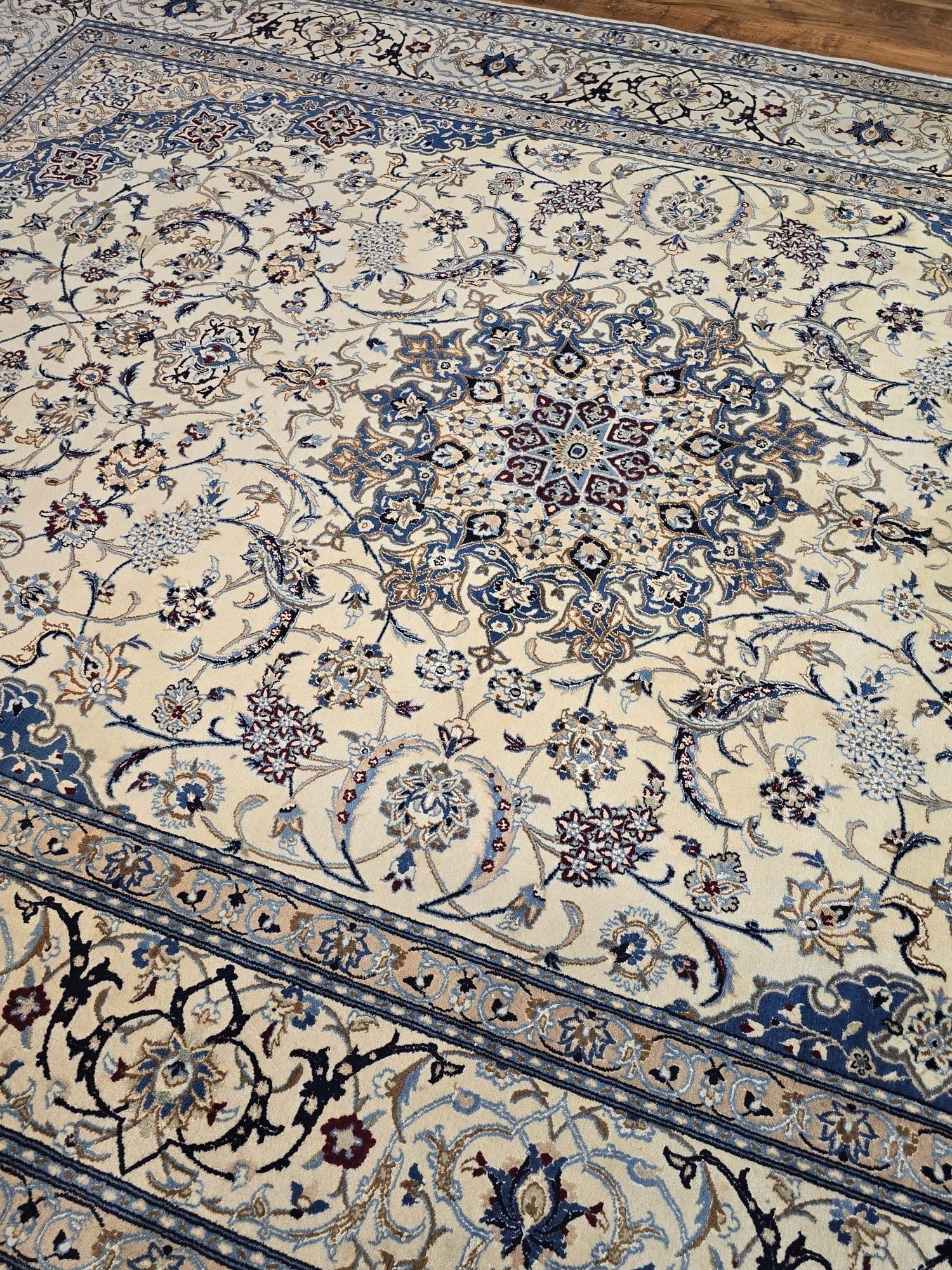 Dywan Nain 9 la, 260x370 cm, beżowy niebieski szary czerwony, wełna jedwab, Iran, początek XX w. - 397043