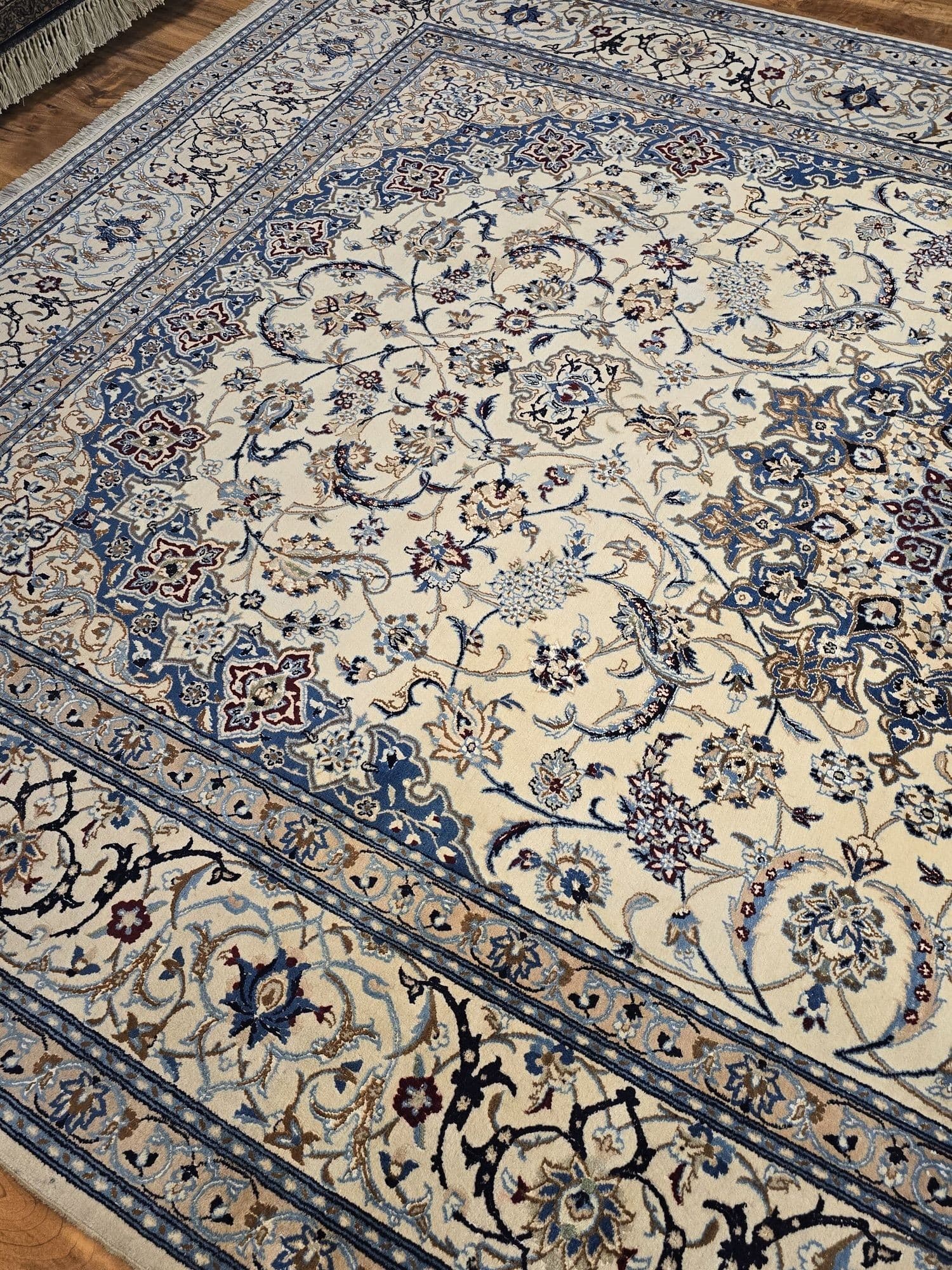 Dywan Nain 9 la, 260x370 cm, beżowy niebieski szary czerwony, wełna jedwab, Iran, początek XX w. - 397042