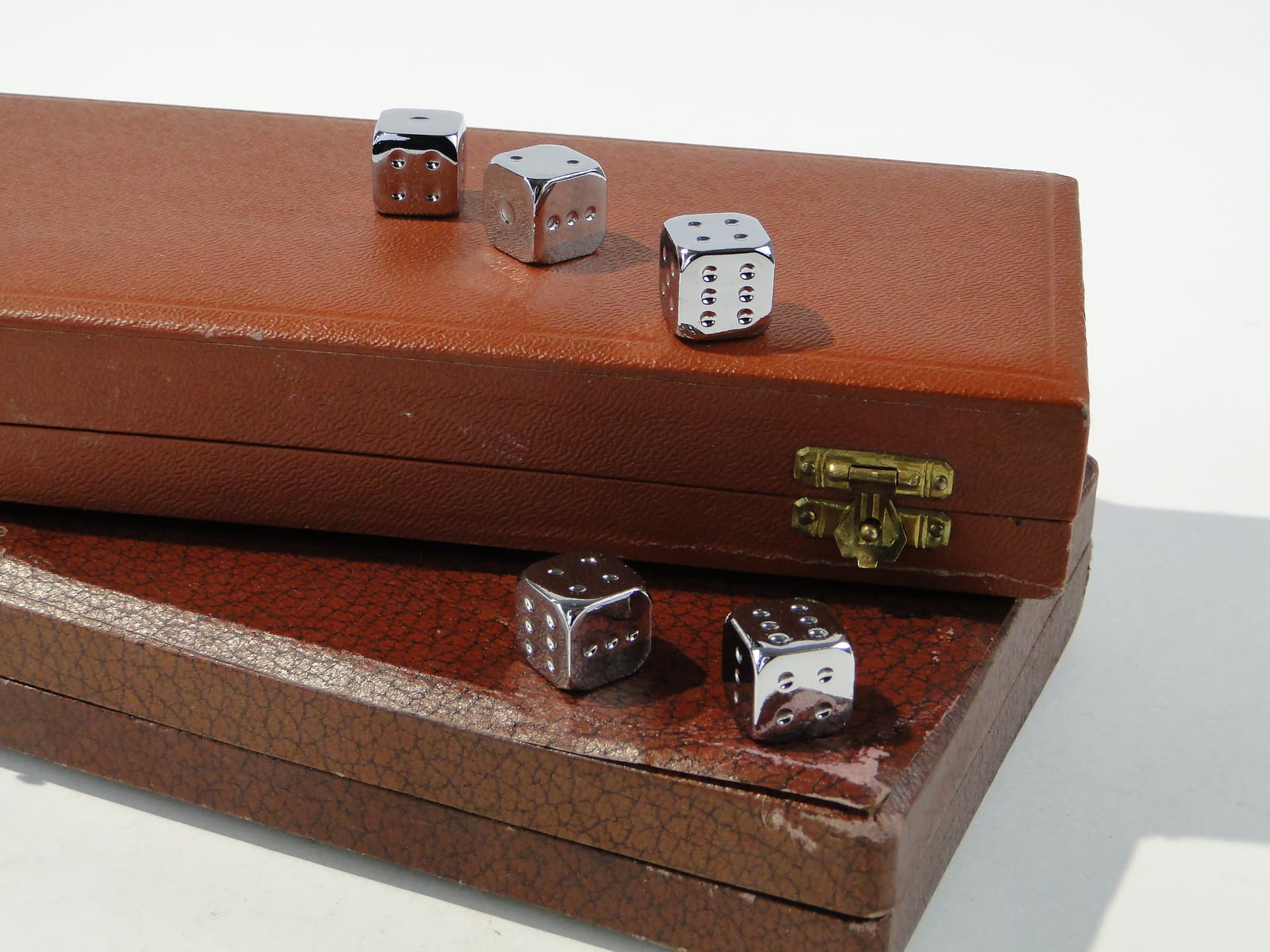 Set of Dice Art Deco, silver, chromed brass, Europe, 1920s - 397114