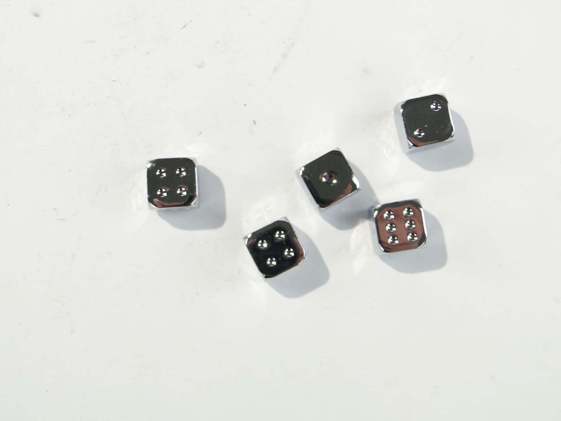Set of Dice Art Deco, silver, chromed brass, Europe, 1920s - 397112