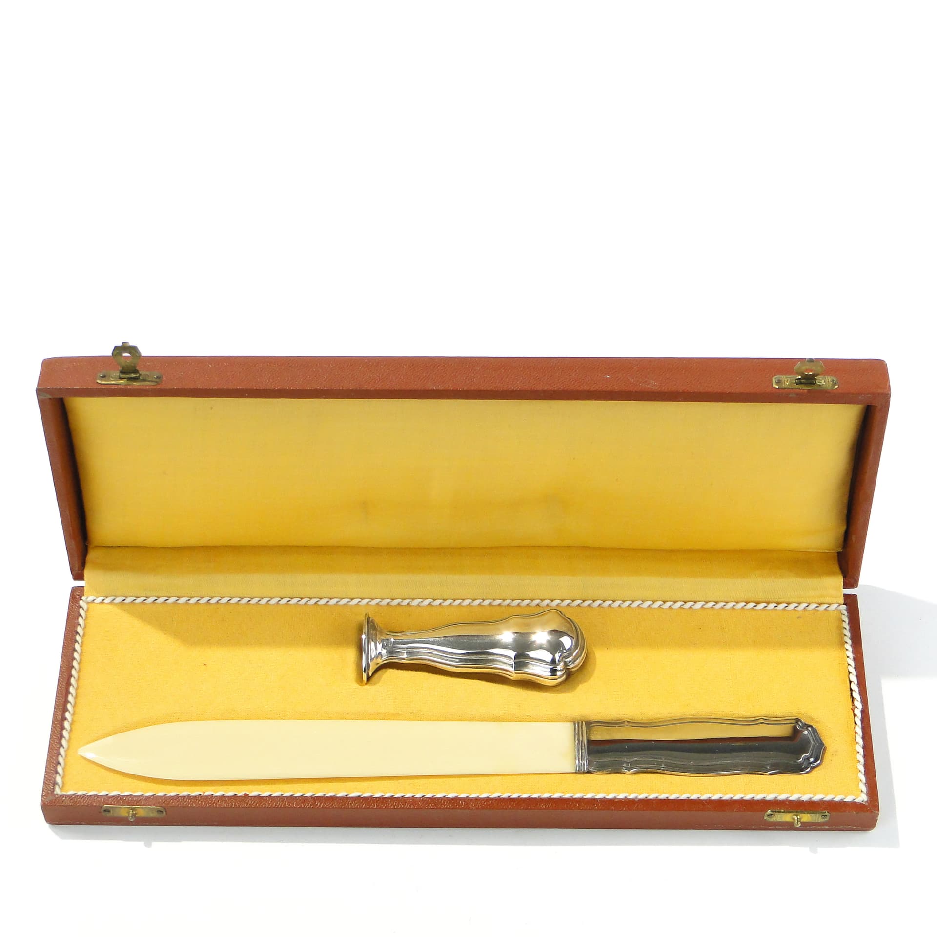 Correspondence set, casket, cream celluloid, silver metal, gold brass, yellow silk, France, early 20th c.
