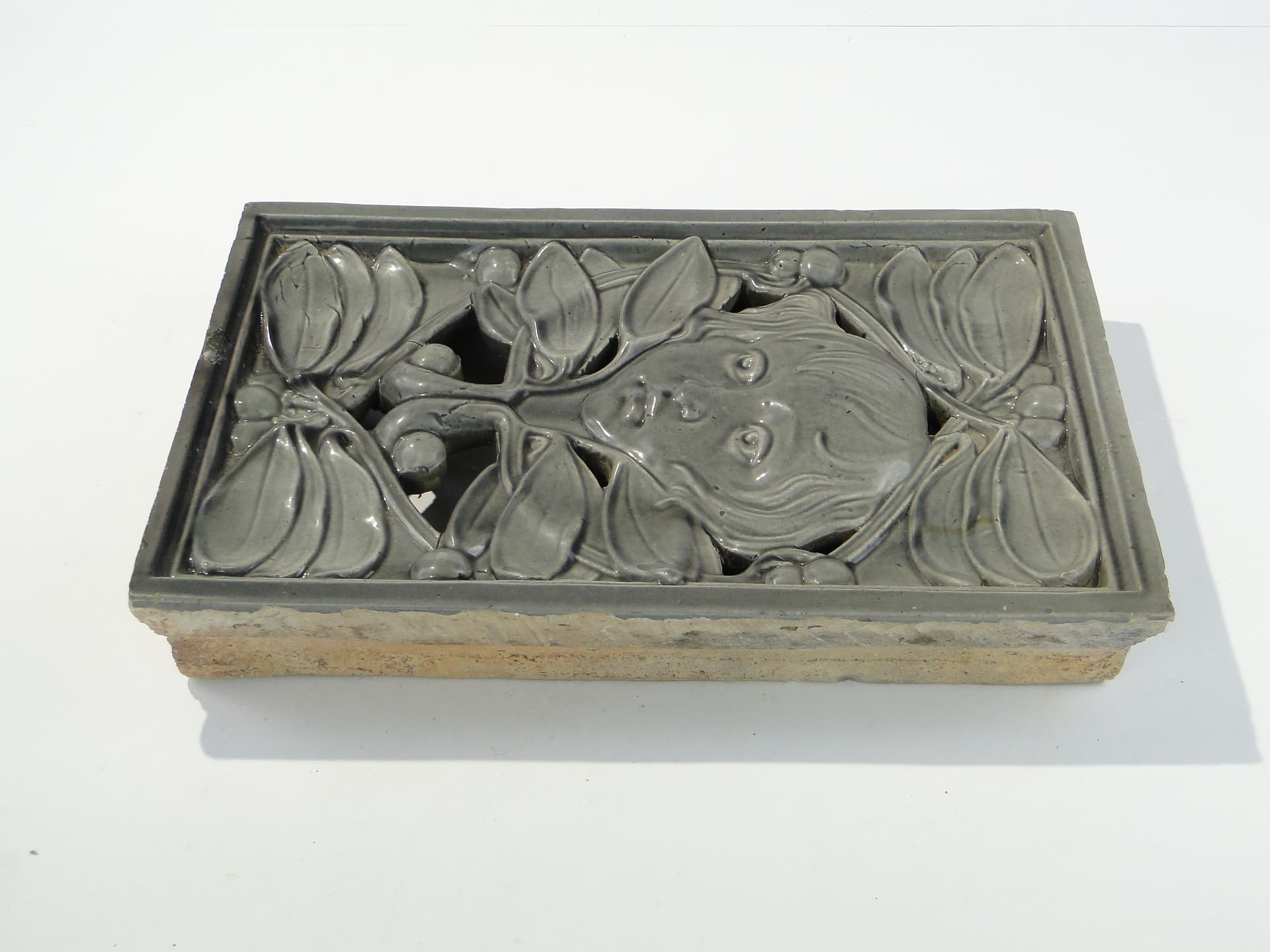 Art Nouveau Ventilation Tile, dove grey, ceramic, Europe, c. 1900 - 397157