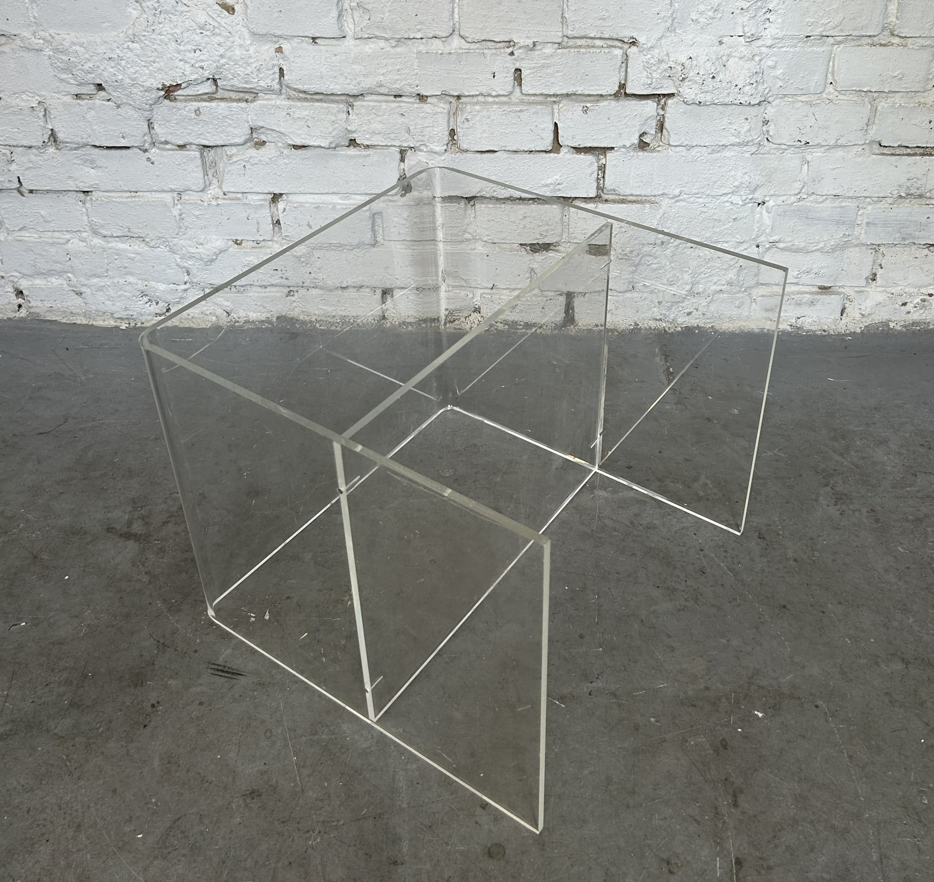 Side Table, Clear Acrylic, 1980s - 397307