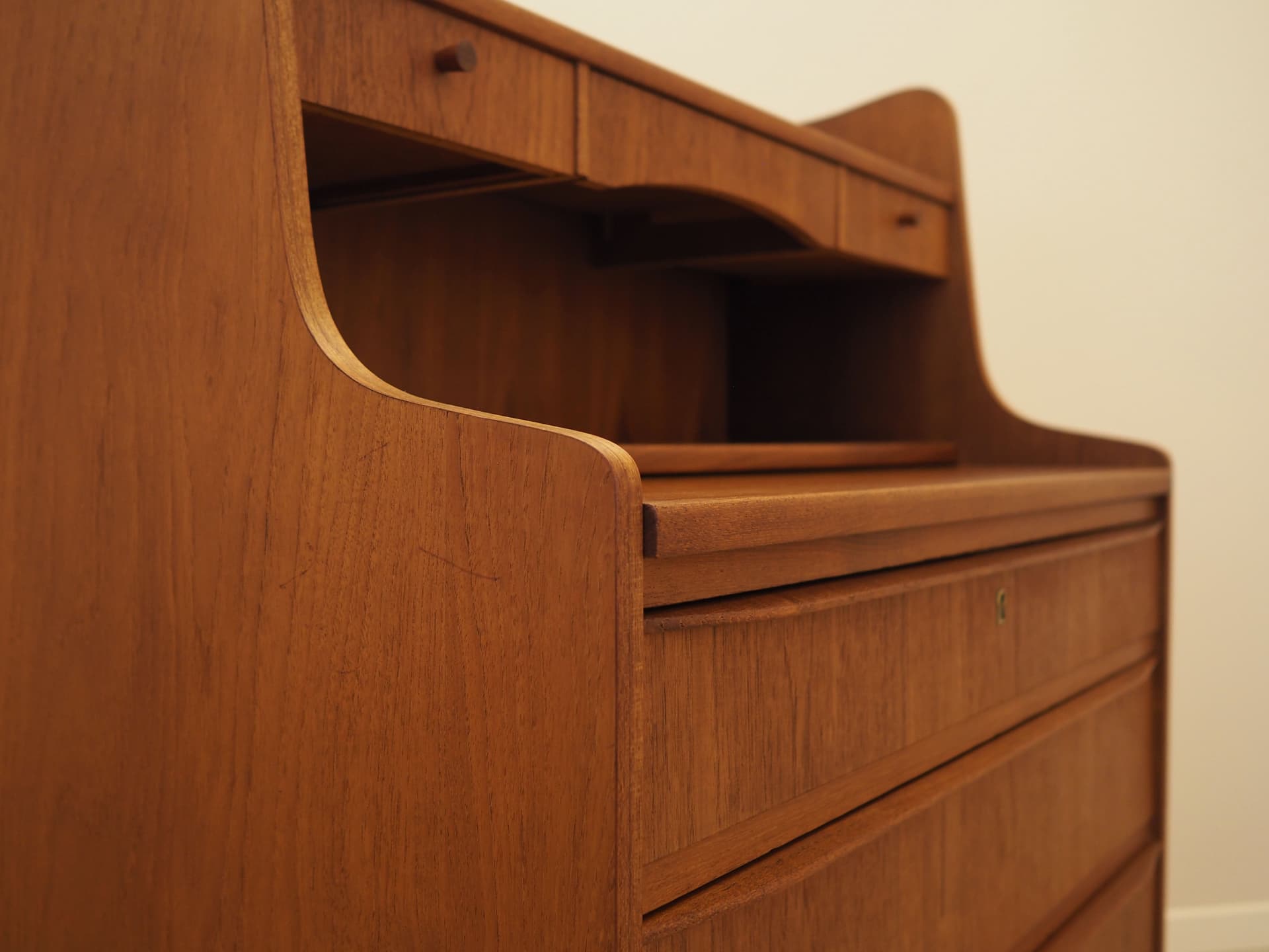 Sekretarzyk z nadbudową, teak brązowy, Dania, lata 70. - 397437