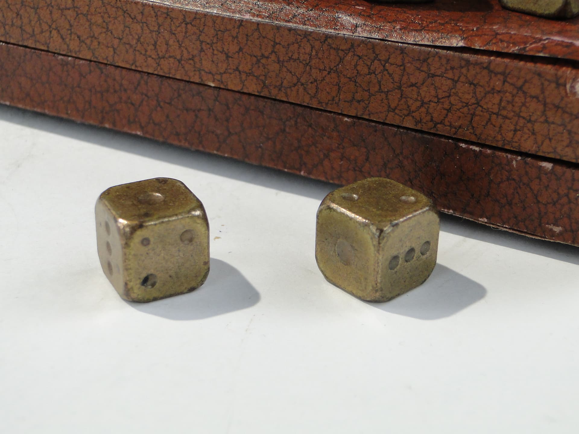 Set of Five Dice, bronze, 1920s - 397561