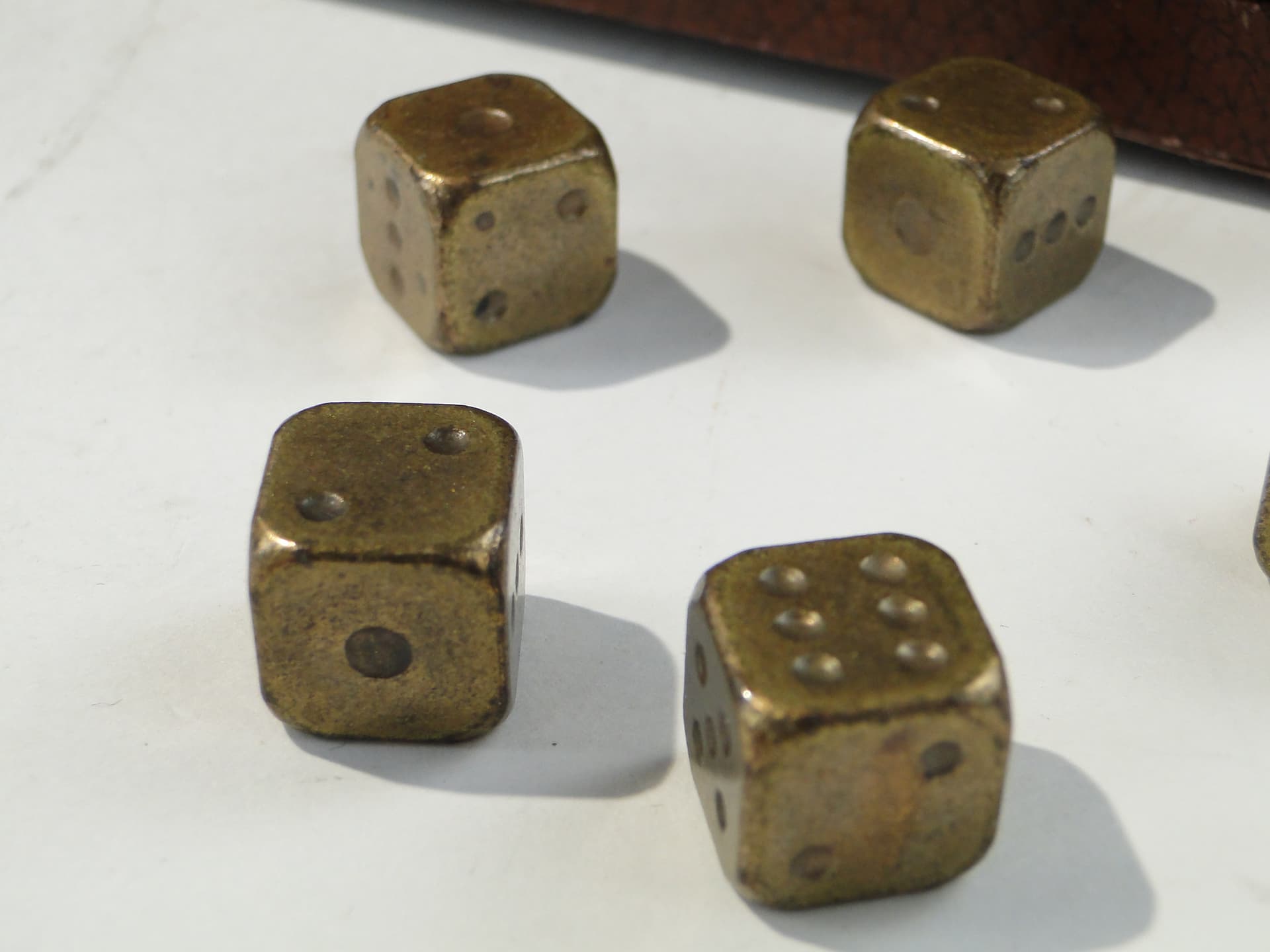Set of Five Dice, bronze, 1920s - 397565
