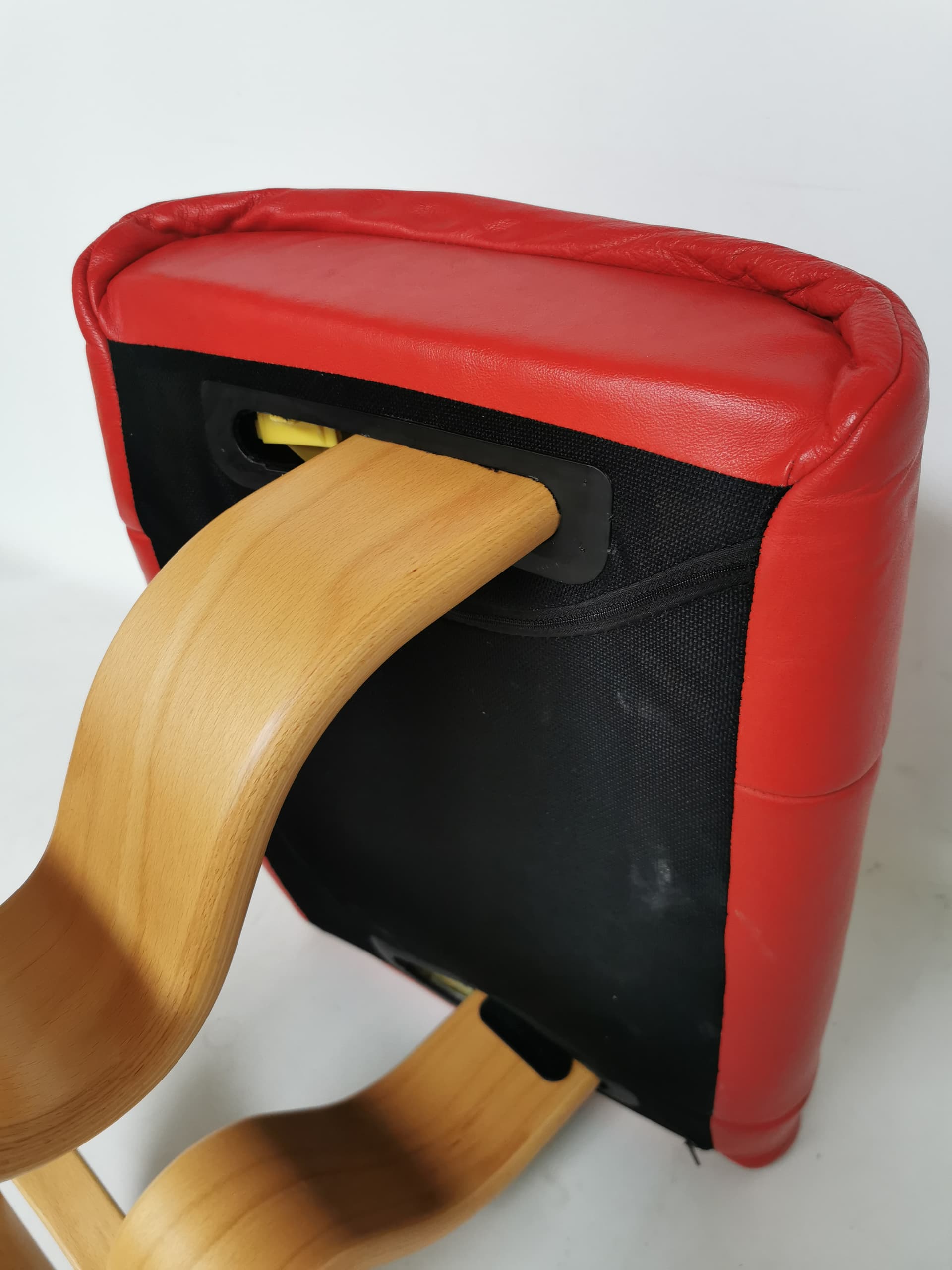 Podnóżek Stressless, skóra czerwona, sklejka, Ekornes, Norwegia - 397711