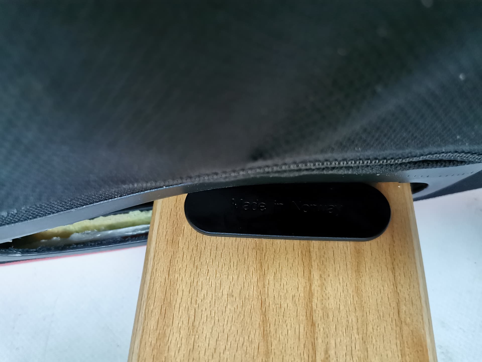 Podnóżek Stressless, skóra czerwona, sklejka, Ekornes, Norwegia - 397707