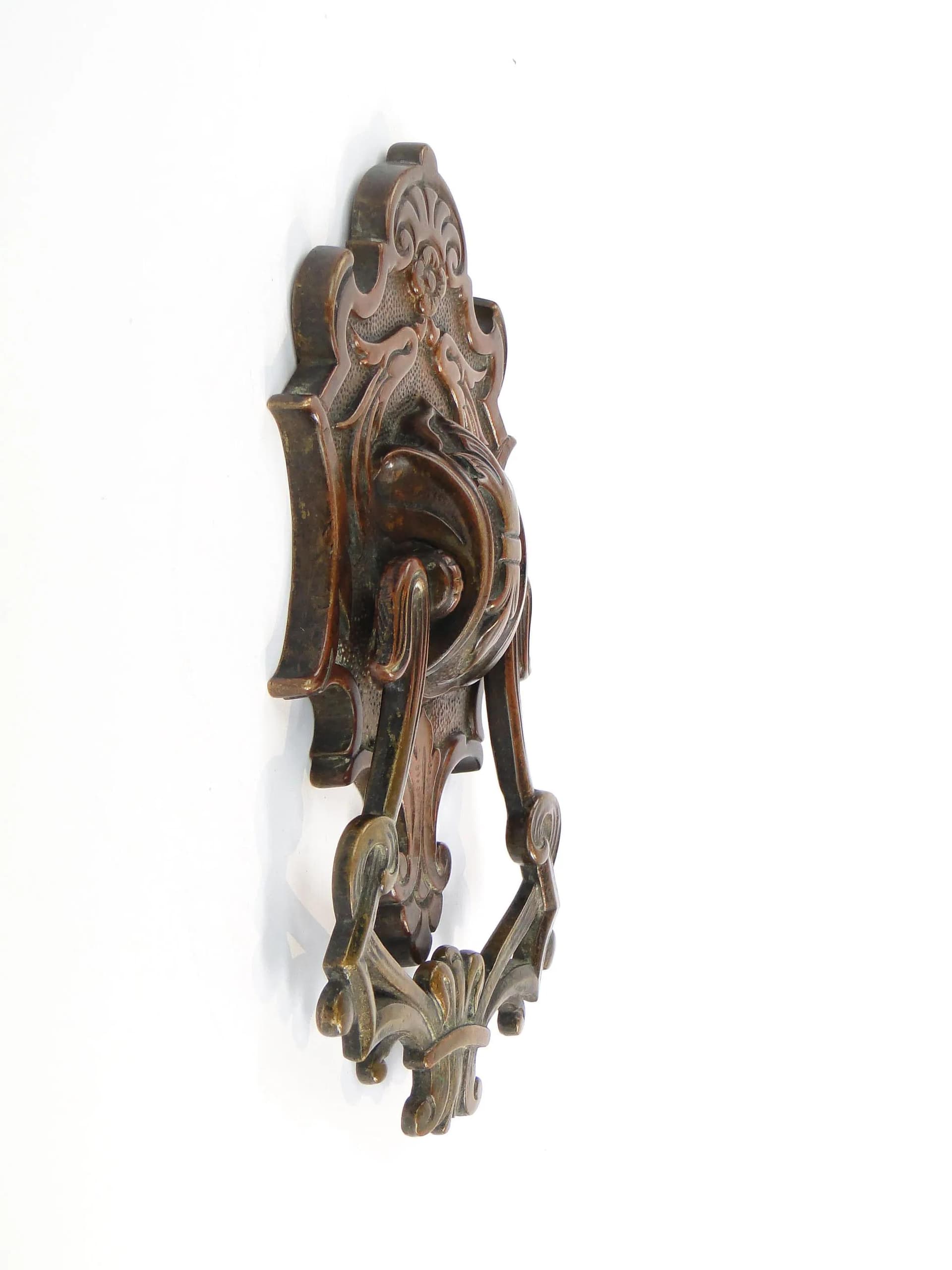 Kołatka do drzwi secesyjna, muszla, brąz brązowy, Austria, początek XX w. - 29169