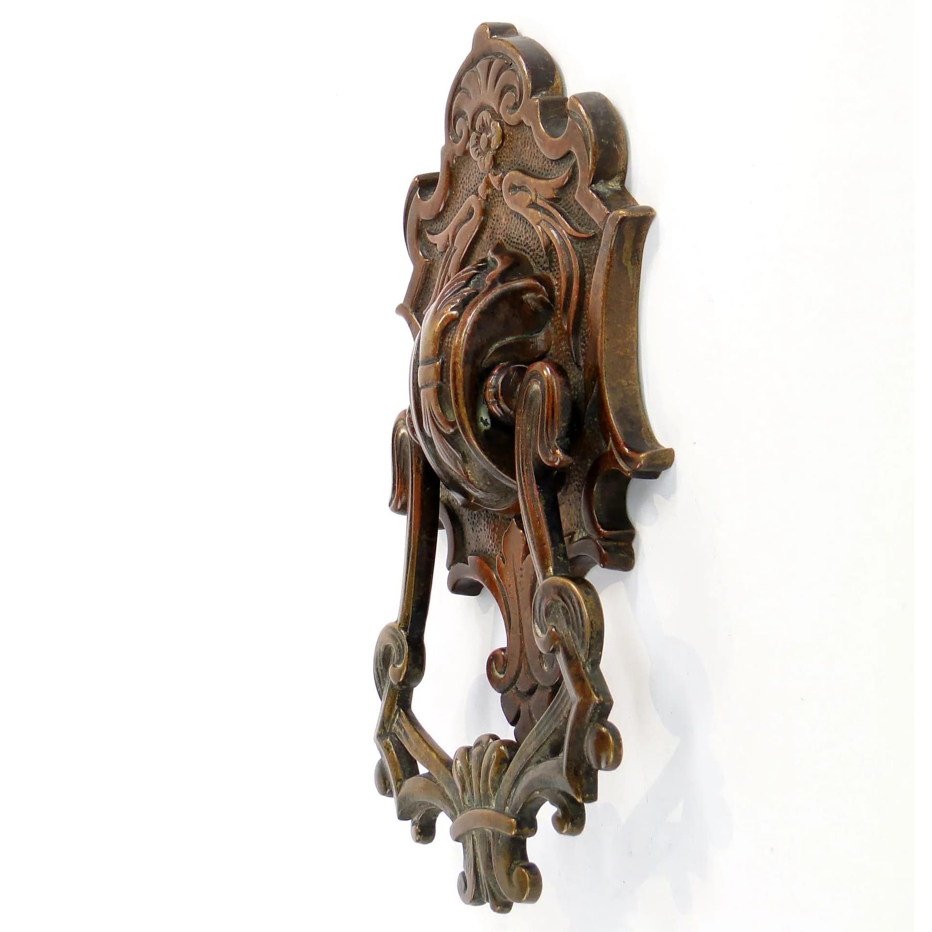 Kołatka do drzwi secesyjna, muszla, brąz brązowy, Austria, początek XX w. - 29170