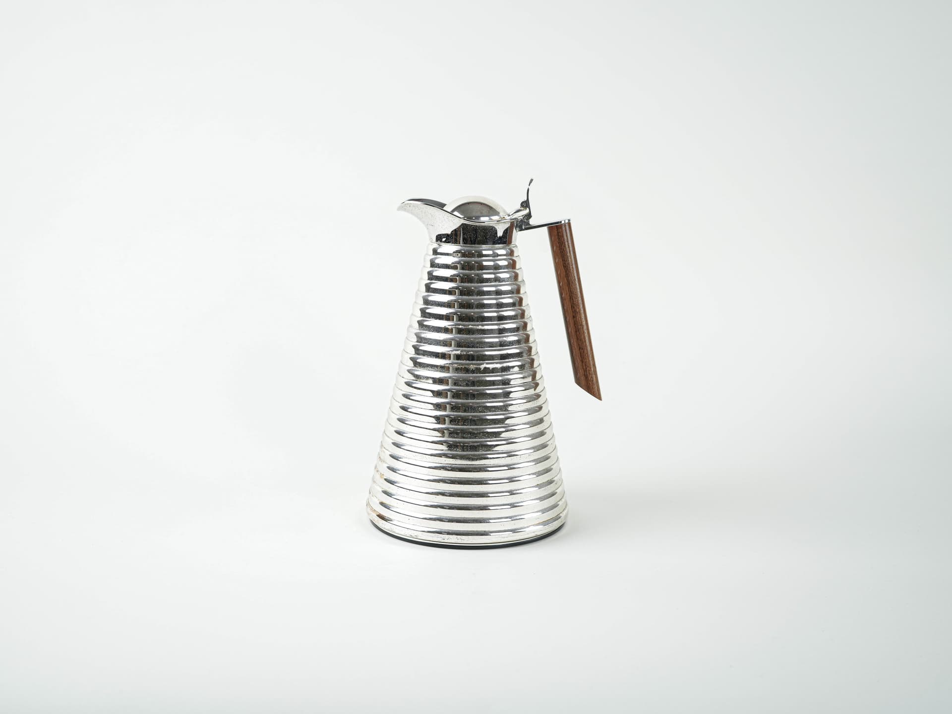 Thermal carafe, silver metal, brown wood, Germany, 1970s. - 397907