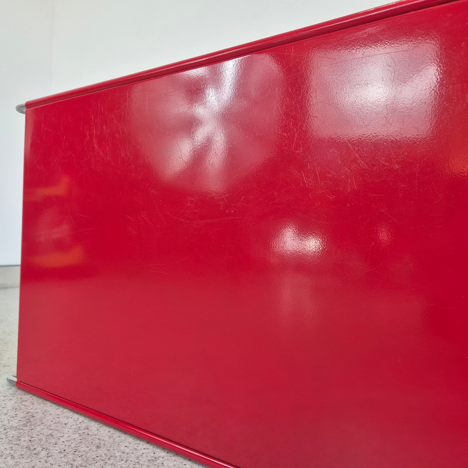 Coffee table Laccio, red top, chromed steel, by M. Breuer, Germany, 1970s. - 398175