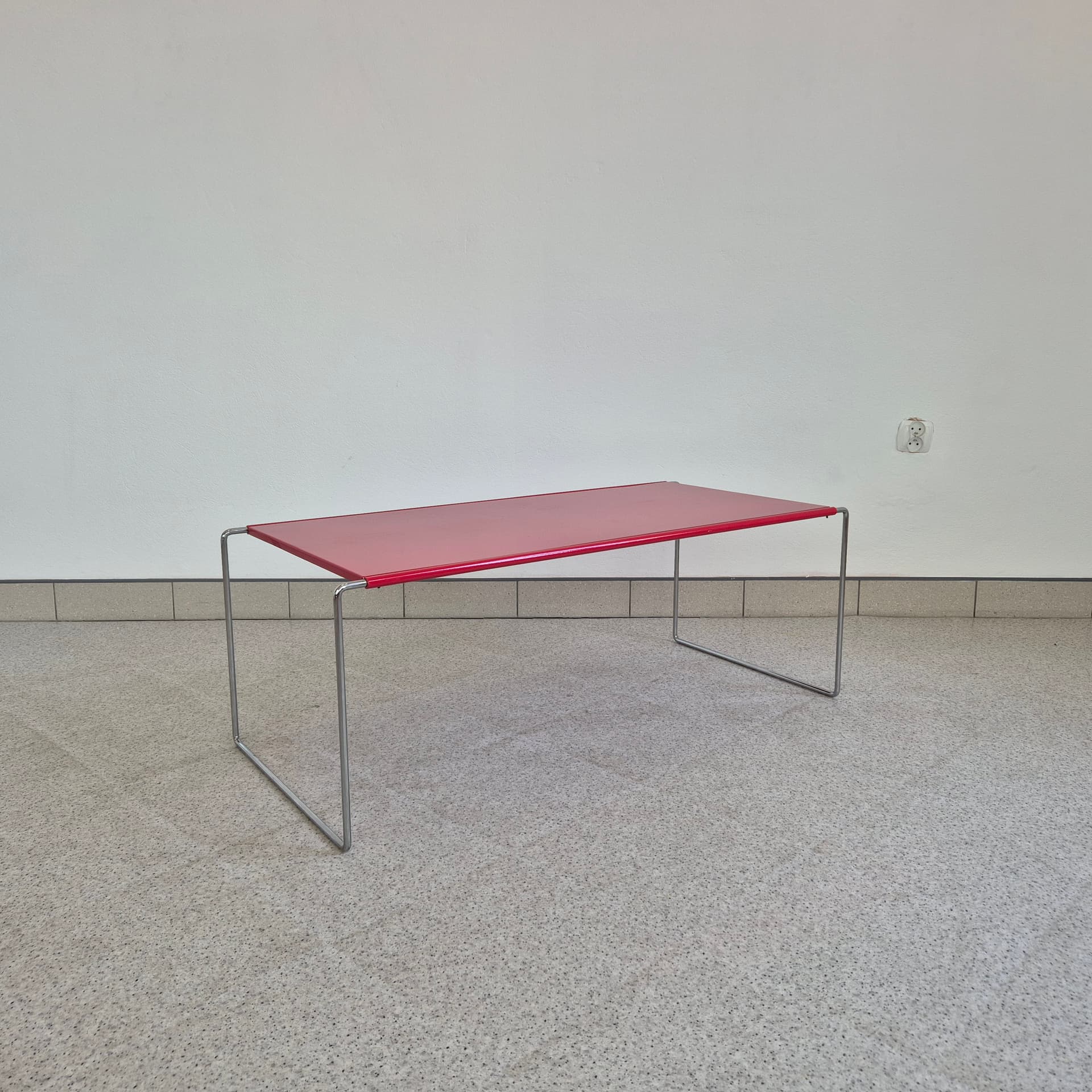 Coffee table Laccio, red top, chromed steel, by M. Breuer, Germany, 1970s. - 398171