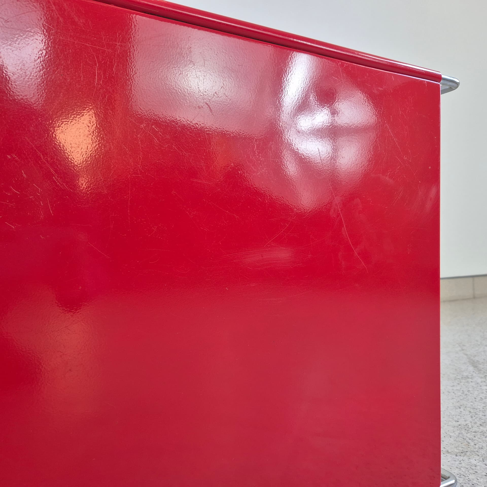 Coffee table Laccio, red top, chromed steel, by M. Breuer, Germany, 1970s. - 398179