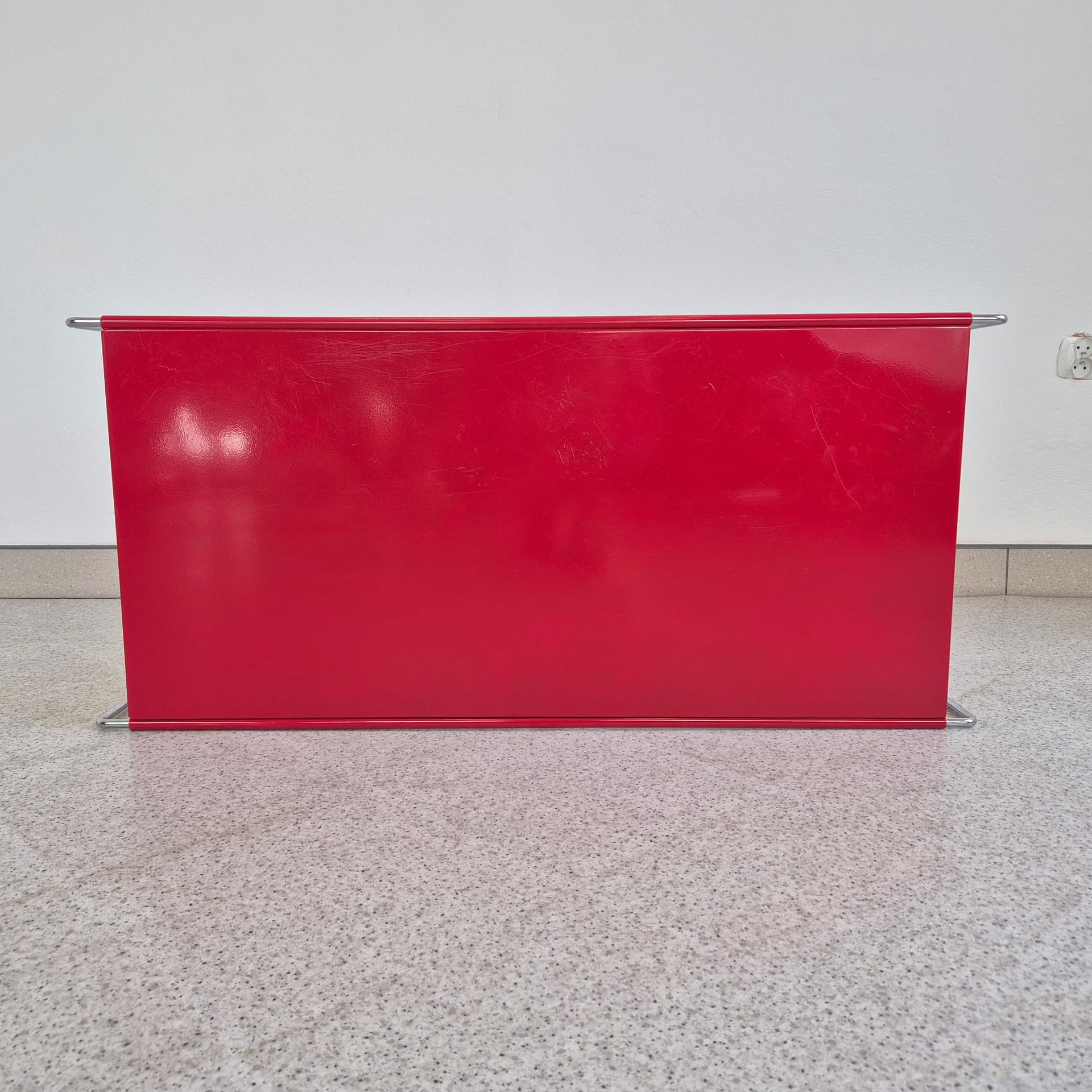 Coffee table Laccio, red top, chromed steel, by M. Breuer, Germany, 1970s. - 398176