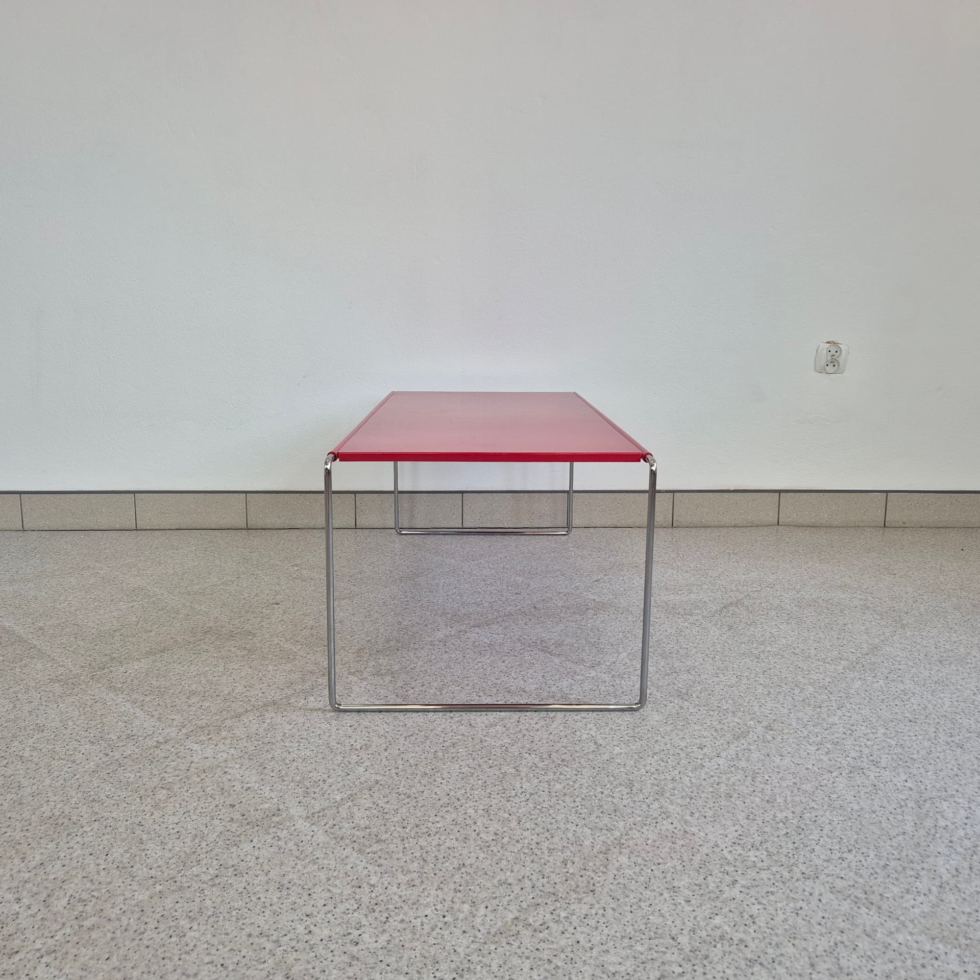 Coffee table Laccio, red top, chromed steel, by M. Breuer, Germany, 1970s. - 398178