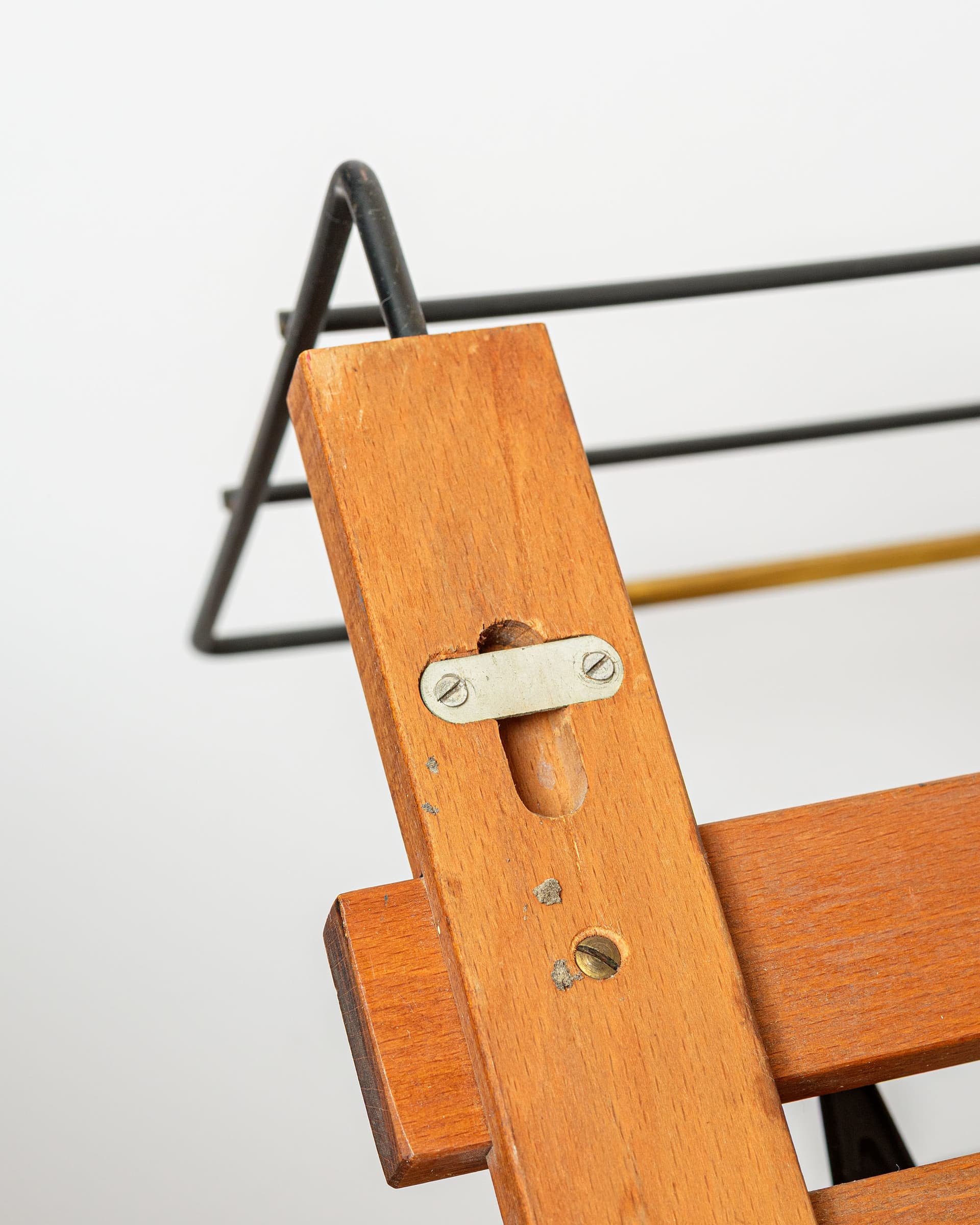 Wall-mounted coat rack, brown wood, black metal, Italy, 1970s. - 398553