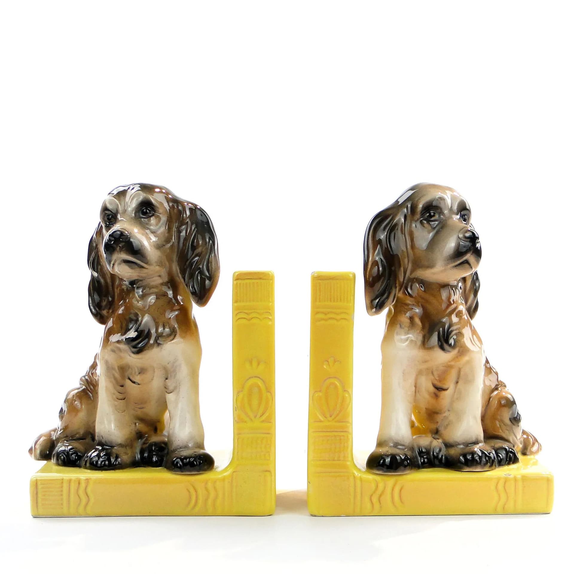 Pair of bookends, Art Deco, yellow ceramic, Czechoslovakia, 1930s. - 398669