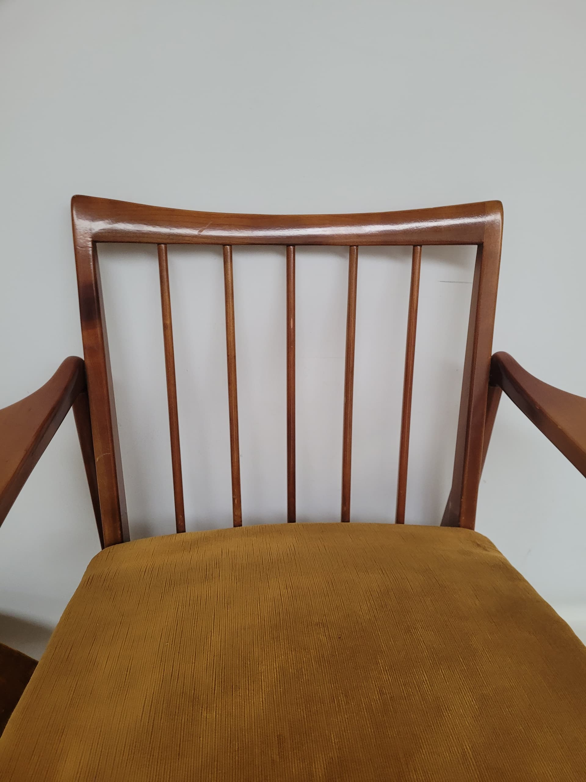 Fotel, welur brązowy, drewno, Dania, lata 60. - 398682