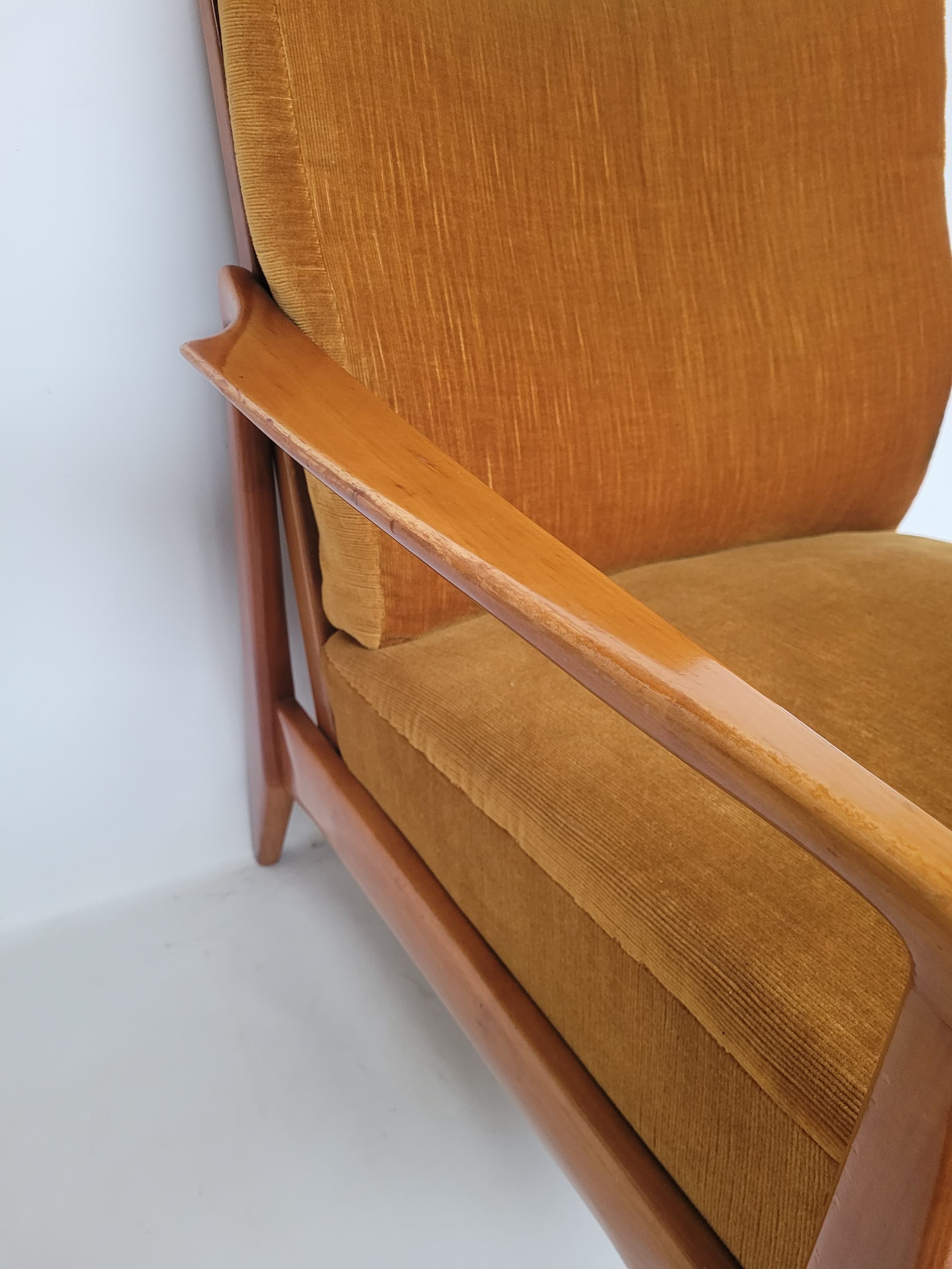 Fotel, welur brązowy, drewno, Dania, lata 60. - 398676