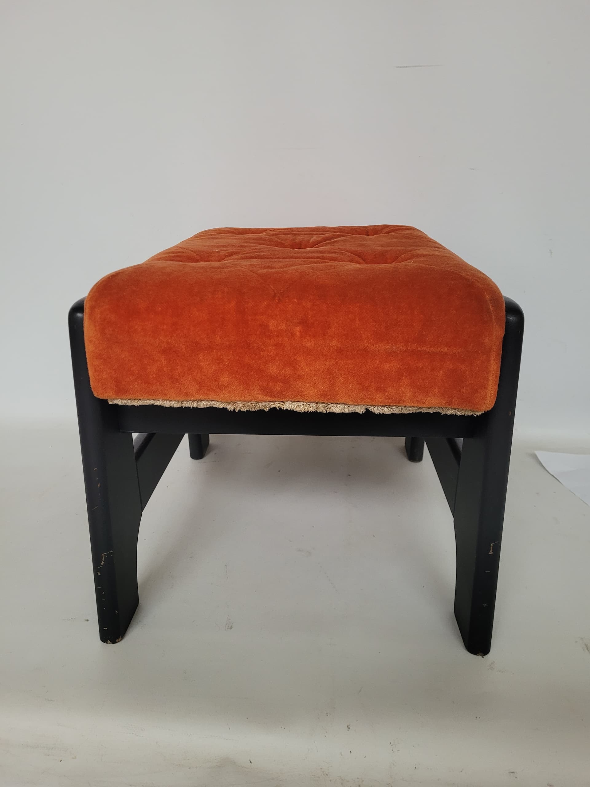 Ottoman Schody, orange velour, dark wood, 1960s. - 398751