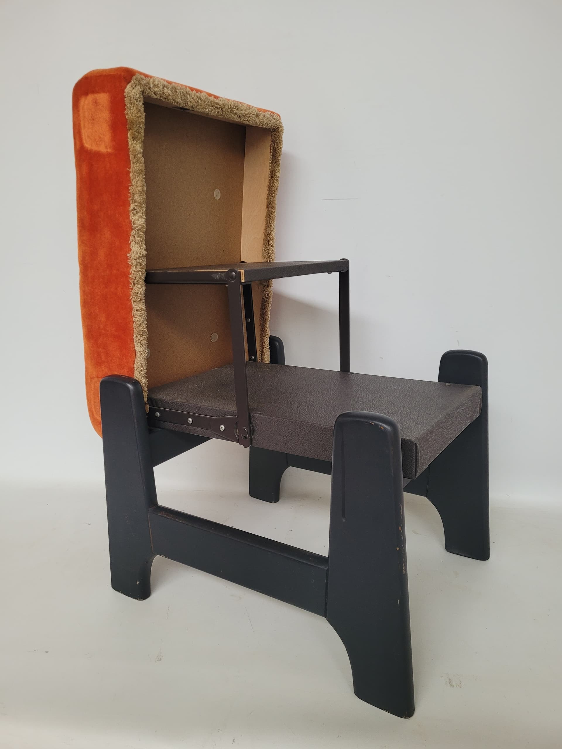 Ottoman Schody, orange velour, dark wood, 1960s. - 398749