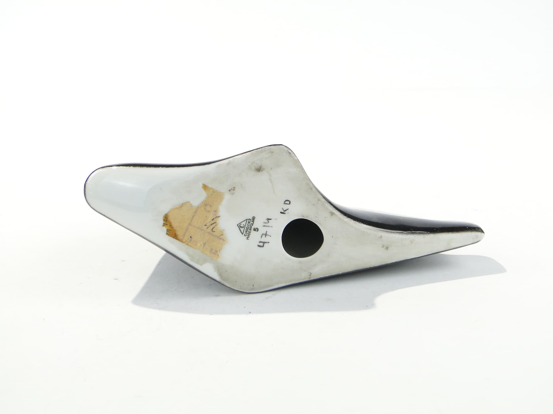 Figurka Skalar, czarno-biała porcelana, proj. H. Jędrasiak, Chodzież, Polska, lata 50. - 398762