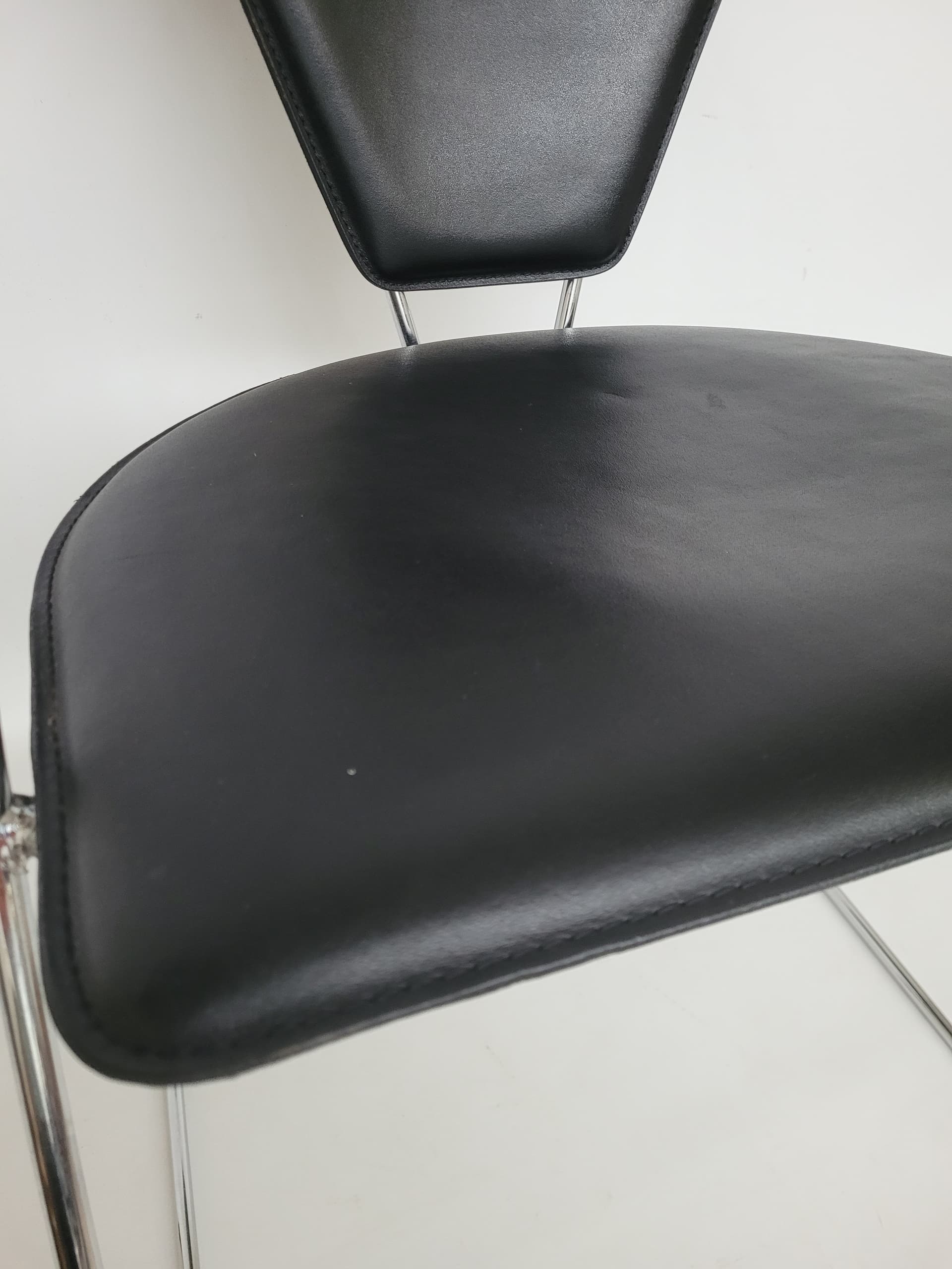 Krzesło Bauhaus, skóra czarna, stal chromowana, Włochy, lata 80. - 398774