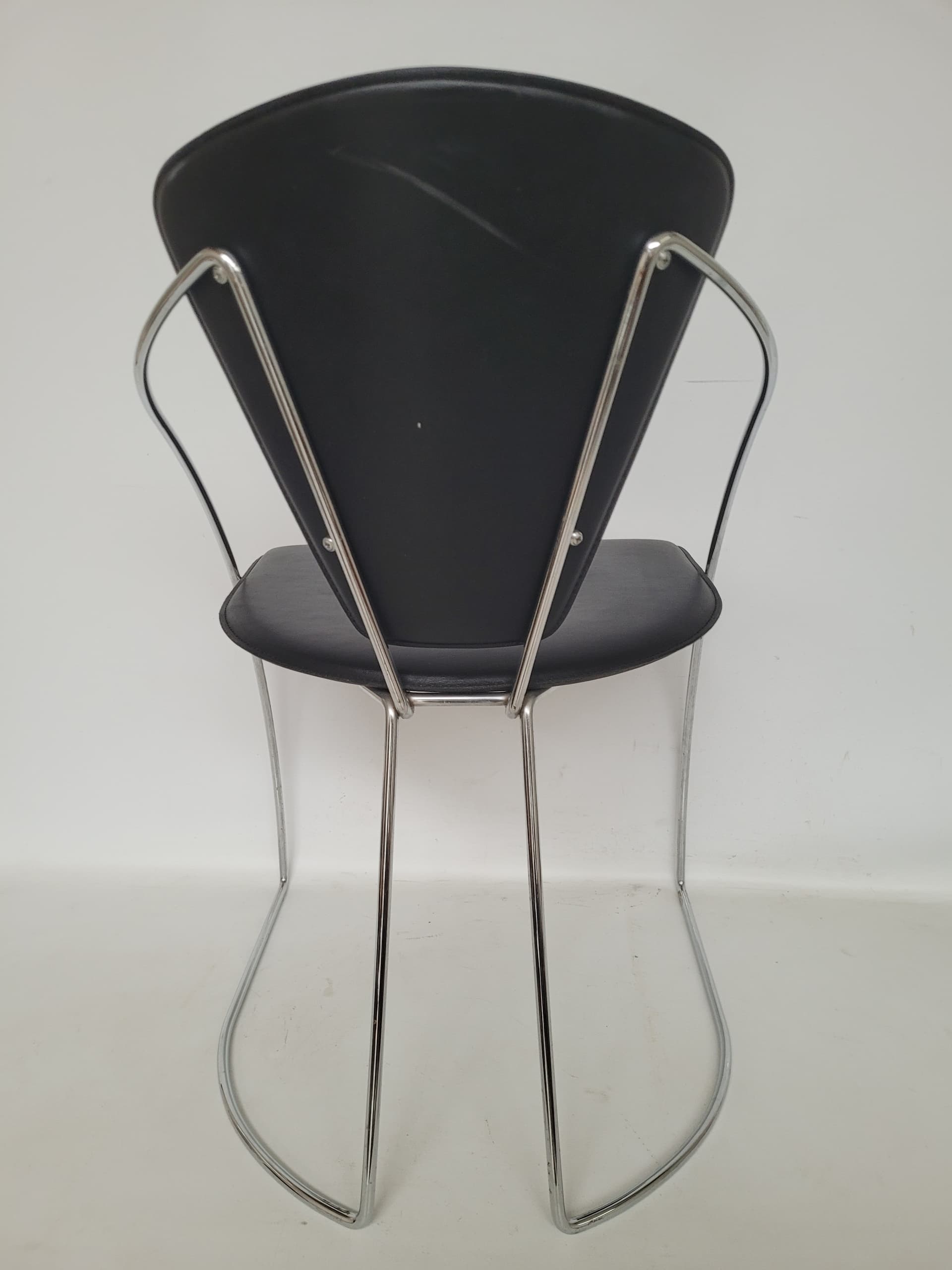 Krzesło Bauhaus, skóra czarna, stal chromowana, Włochy, lata 80. - 398767