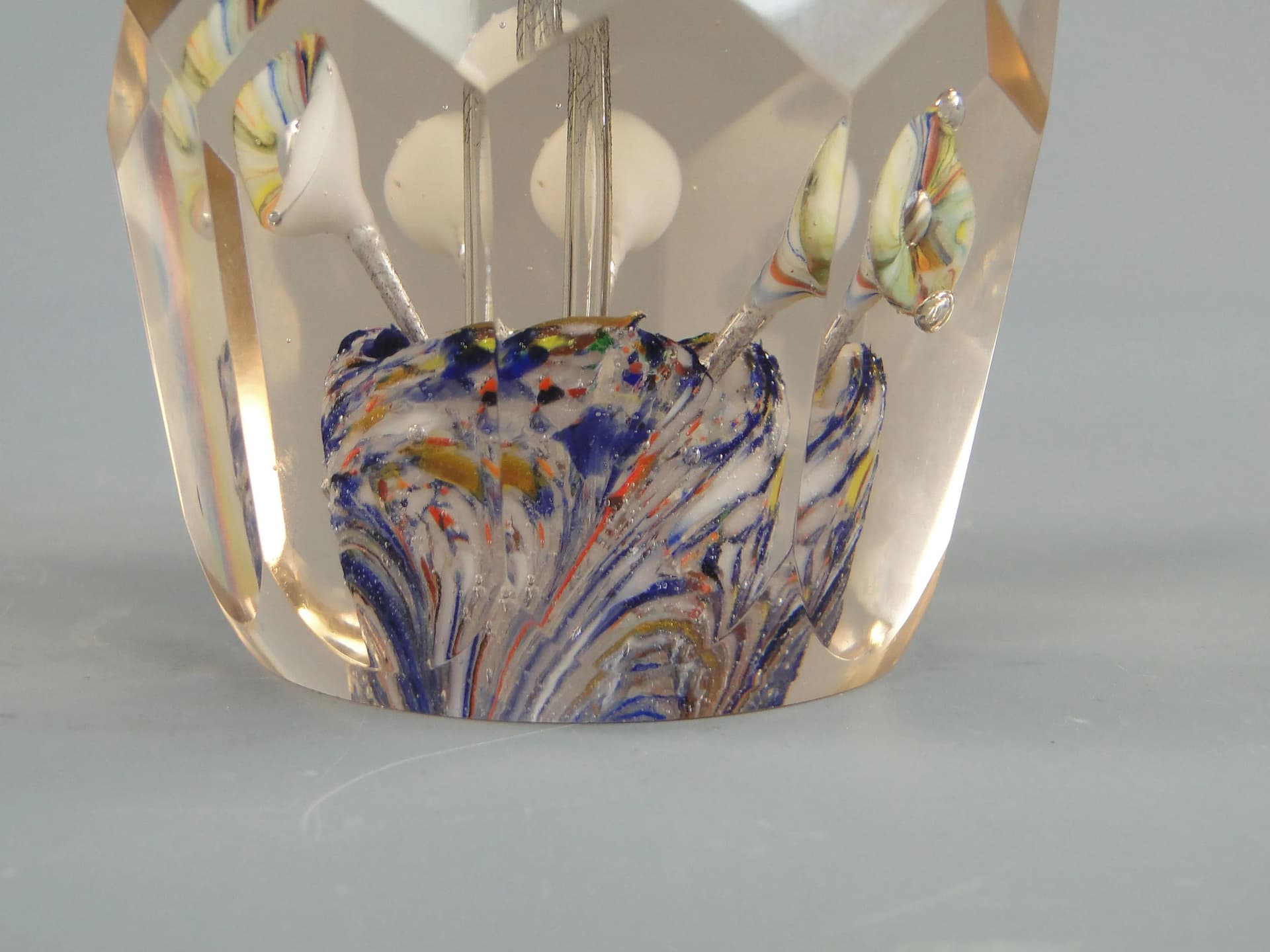 Paperweight, floral mosaic, multicolor, crystal, Austro-Hungary, early 20th c. - 29501