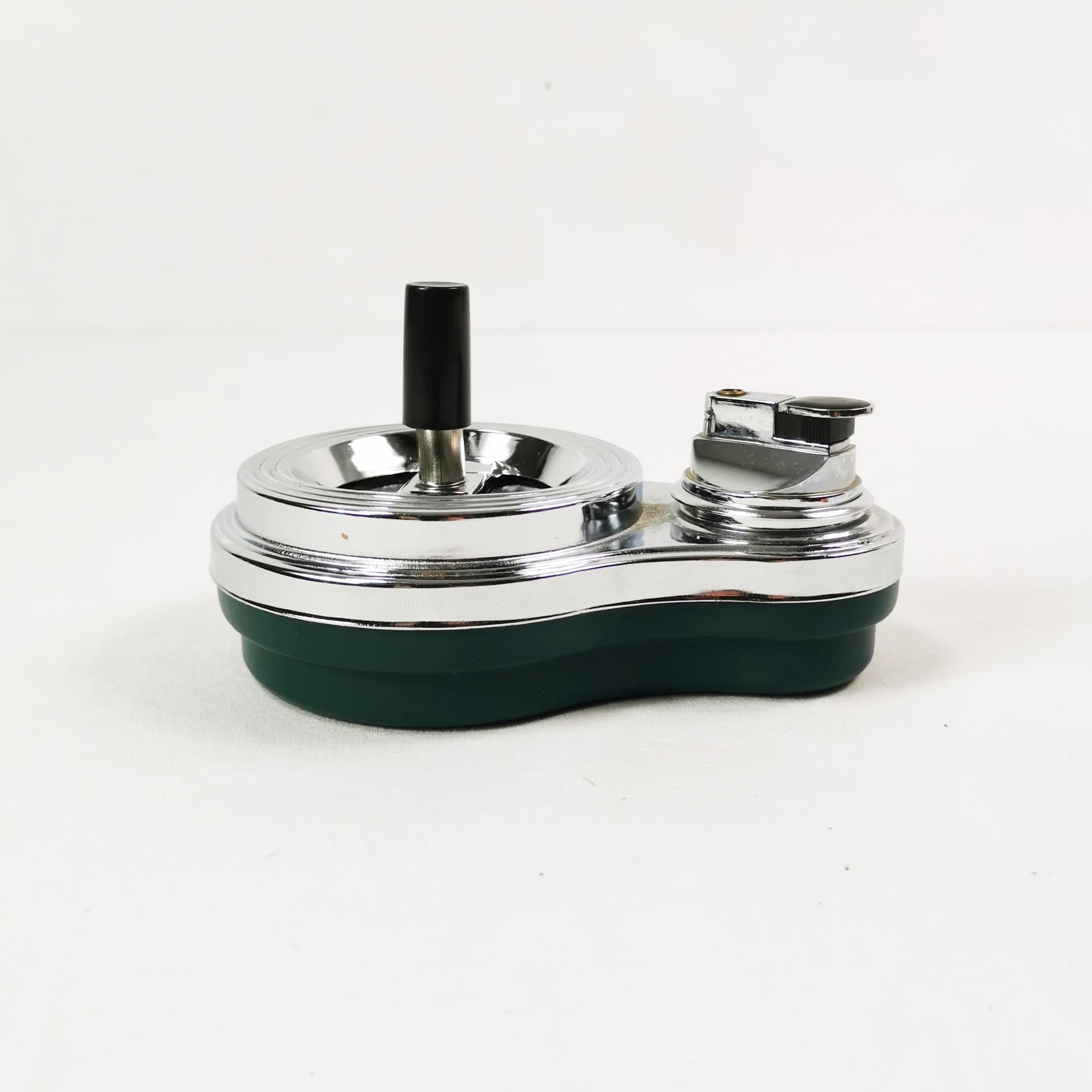 Smoking set Bauhaus, green chrome-plated steel, green Bakelite, Germany, 1960s. - 398963