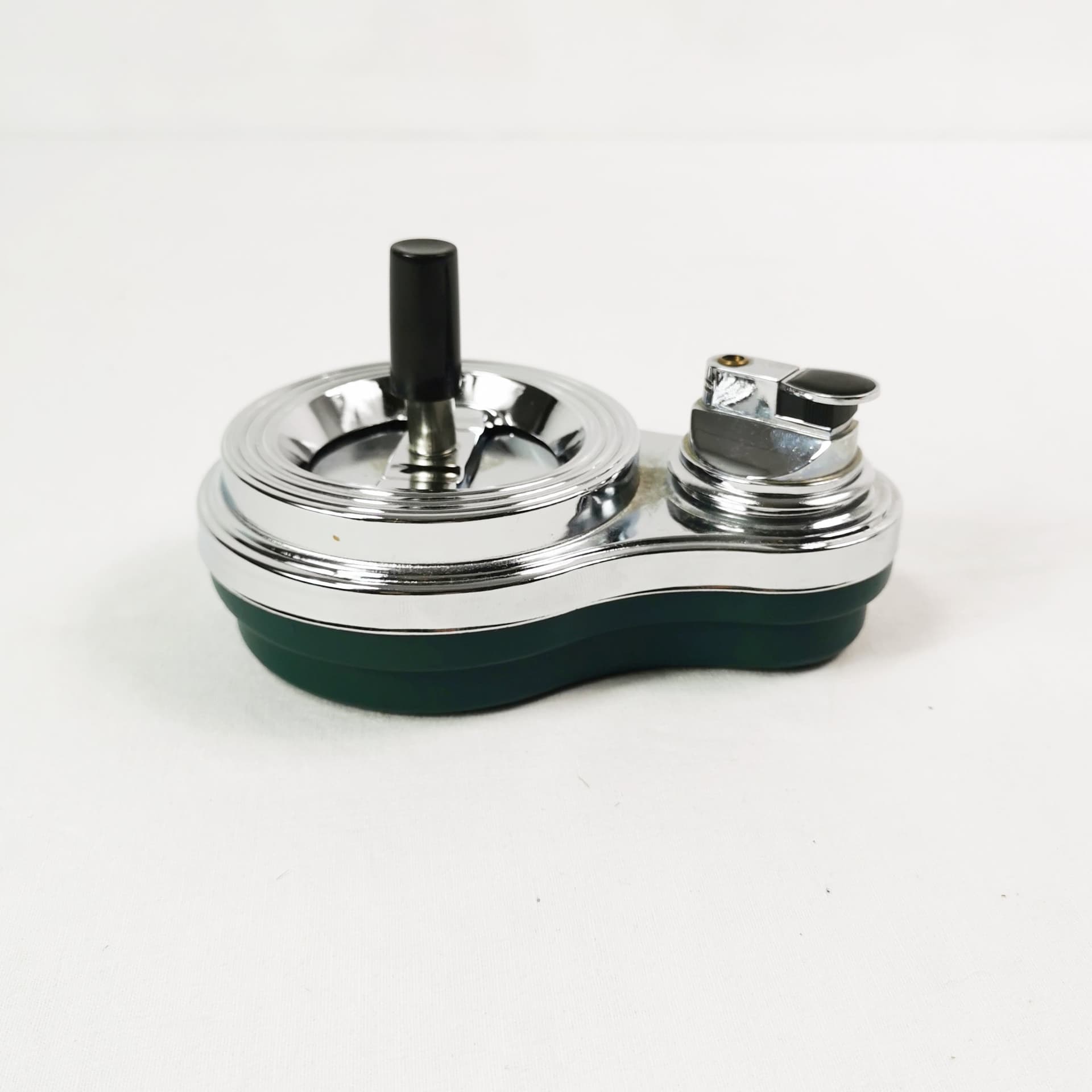 Smoking set Bauhaus, green chrome-plated steel, green Bakelite, Germany, 1960s. - 398965