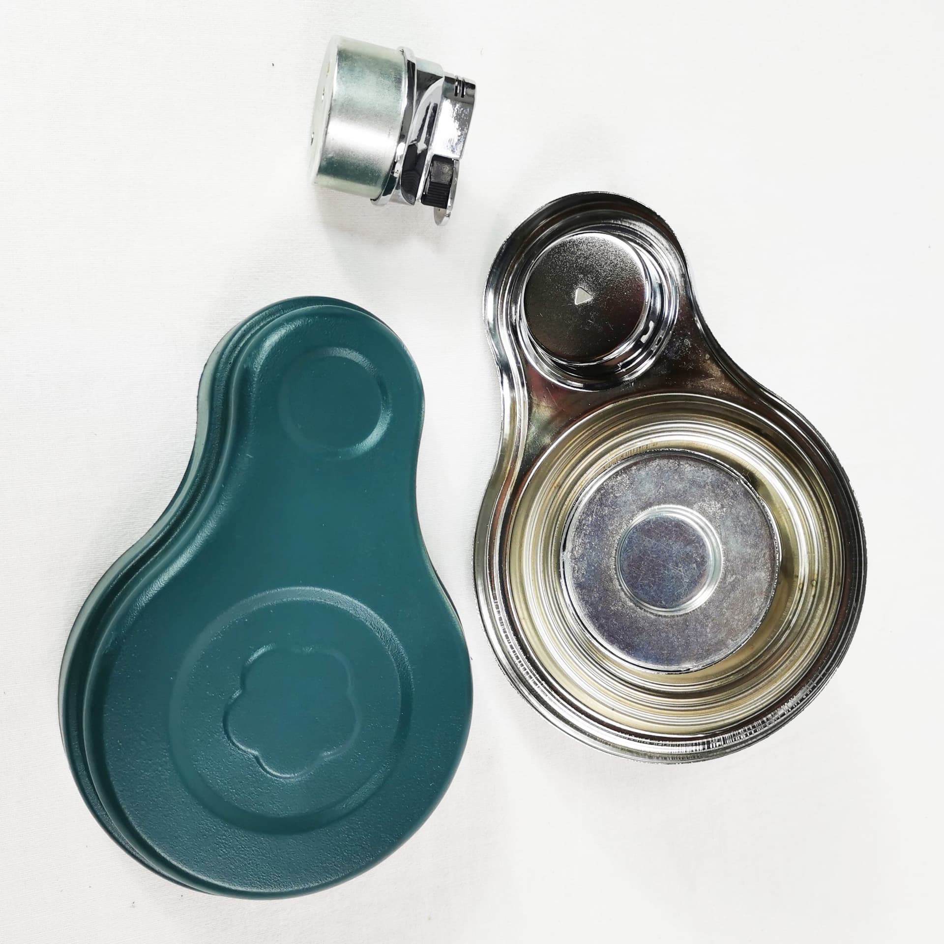 Smoking set Bauhaus, green chrome-plated steel, green Bakelite, Germany, 1960s. - 398971