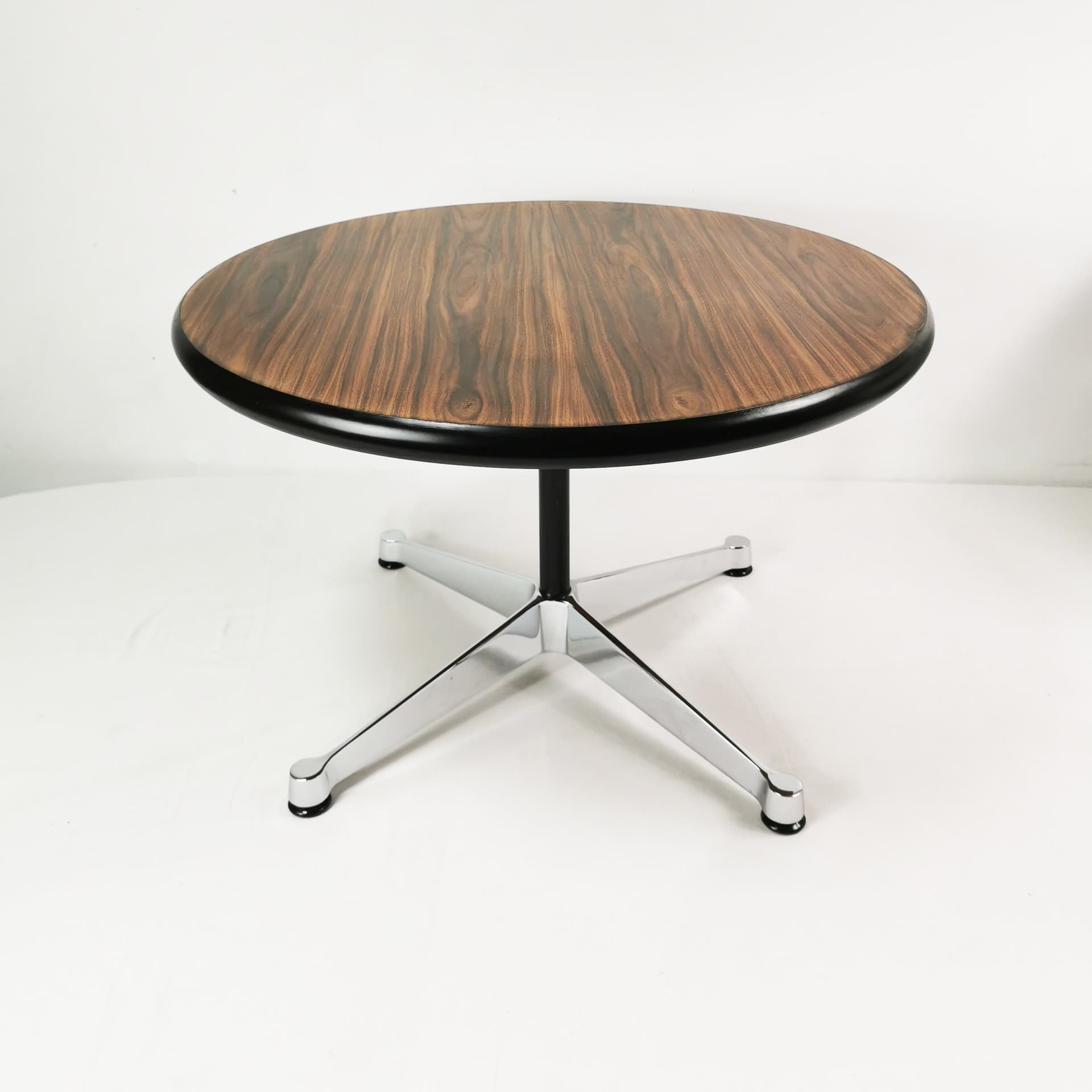 Coffee Table Eames Contract, American walnut brown, black plastic, polished steel silver, by C. & R. Eames, Vitra, Switzerland, 1980s. - 398985