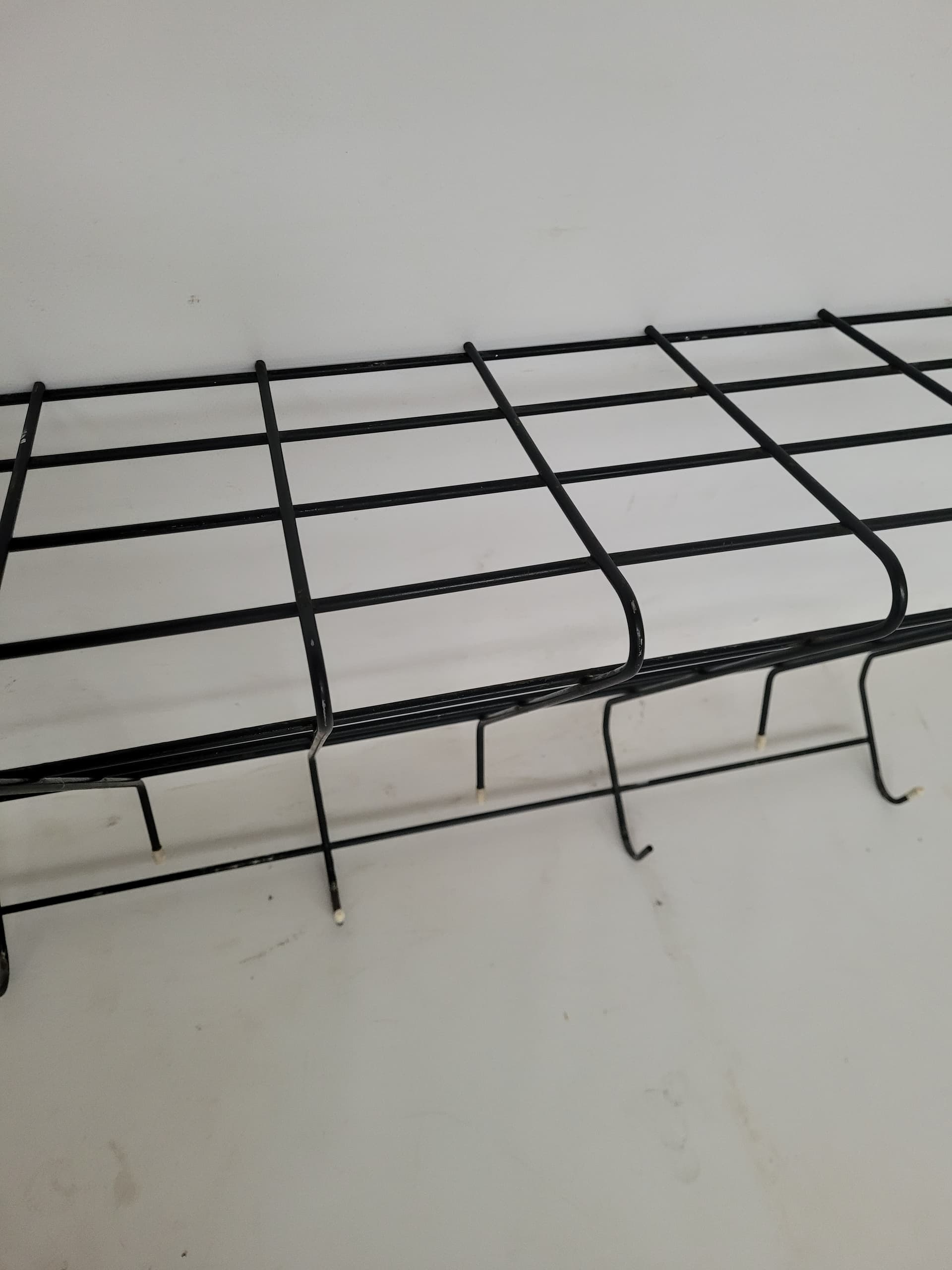 Wall-mounted coat rack String, black metal, white plastic, 1960s - 399370