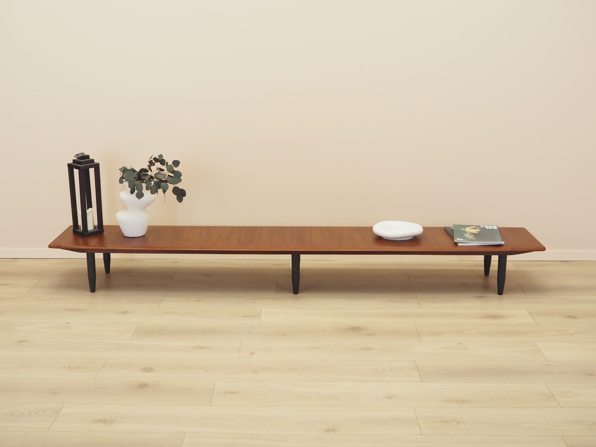Sideboard lowboard, teak brązowy, nogi czarne, Dania, lata 70. - 399573