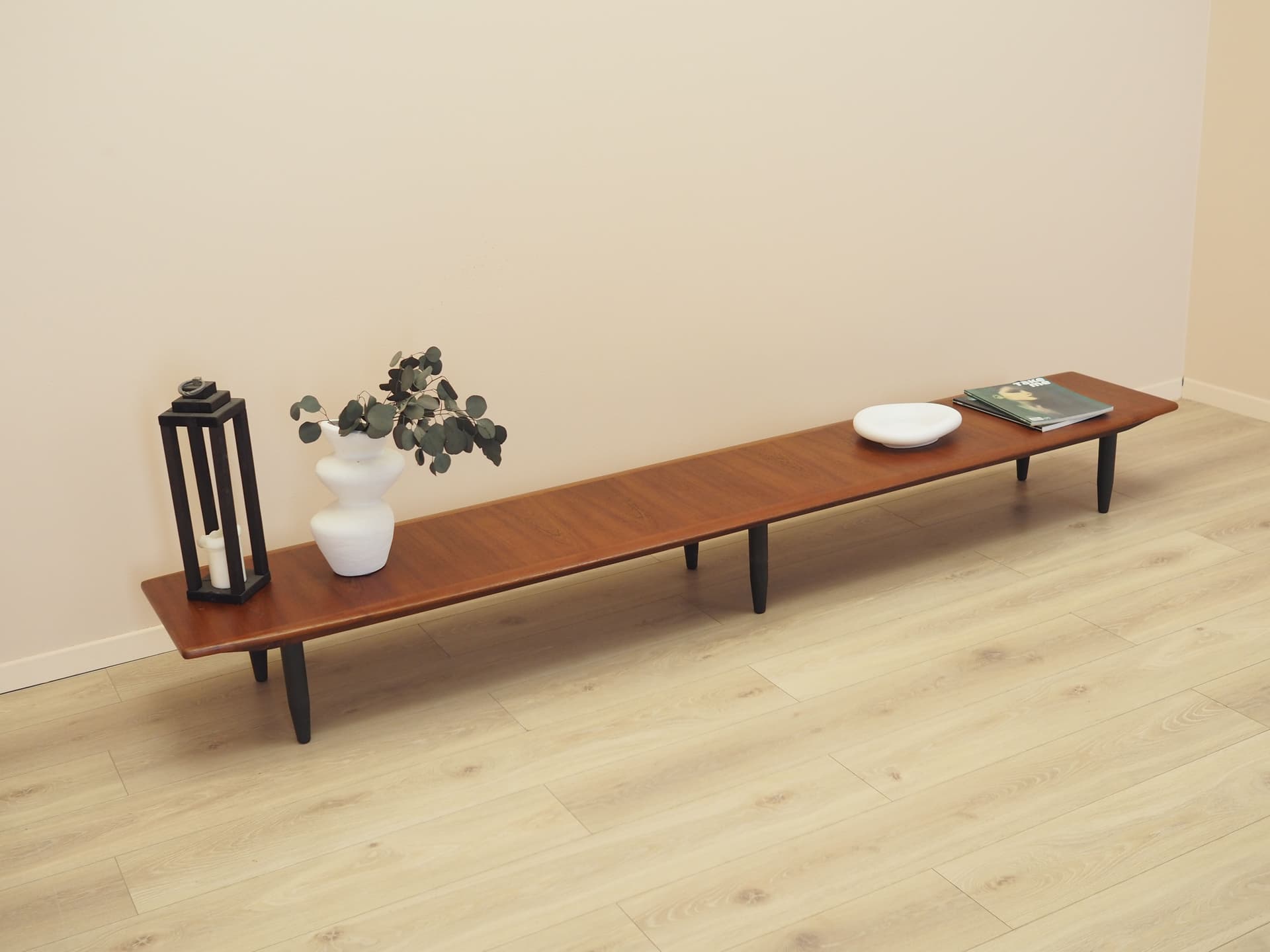 Sideboard lowboard, teak brązowy, nogi czarne, Dania, lata 70. - 399574