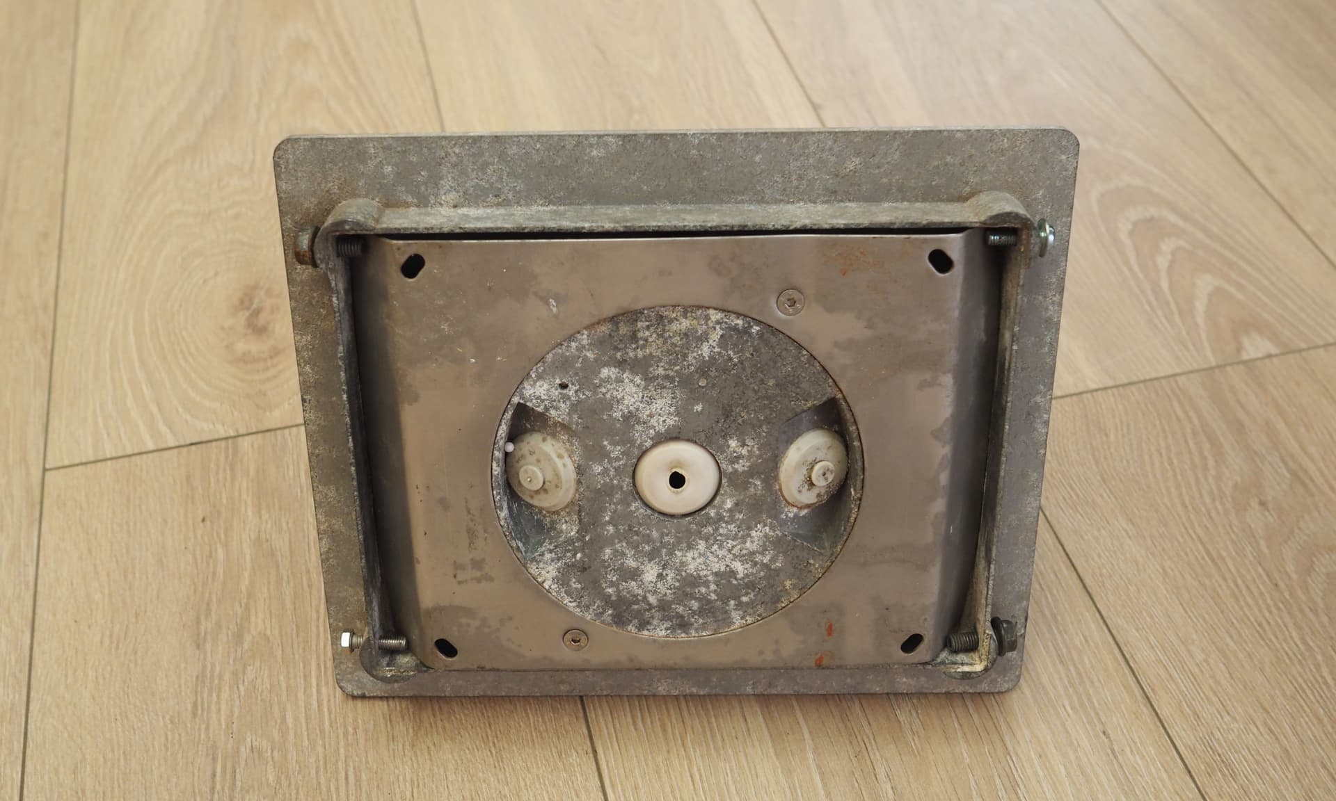 Wall lamp Alfred Homann, grey metal, Louis Poulsen, Denmark, 1970s. - 399636