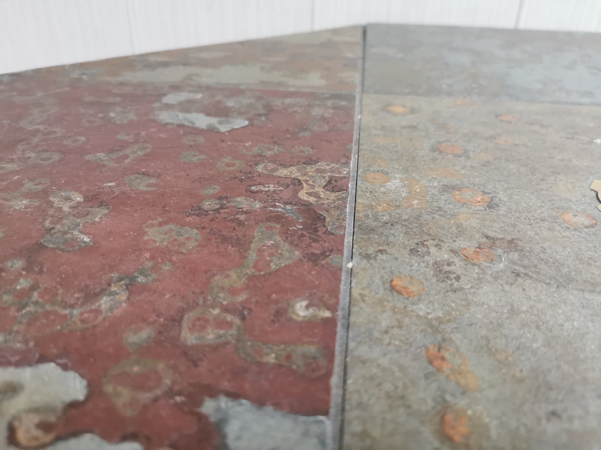 Stolik kawowy ośmiokątny, szary granit, metal czarny, proj. P. Kingma, Holandia, lata 80. - 399677