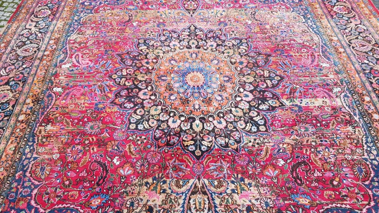 Carpet Meshed, 430x320 cm, red blue white gold green, wool, Iran, early 20th century - 400171