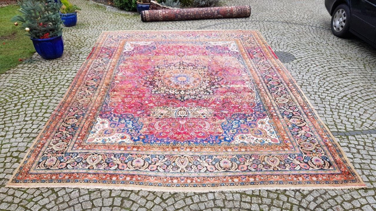 Carpet Meshed, 430x320 cm, red blue white gold green, wool, Iran, early 20th century - 400164