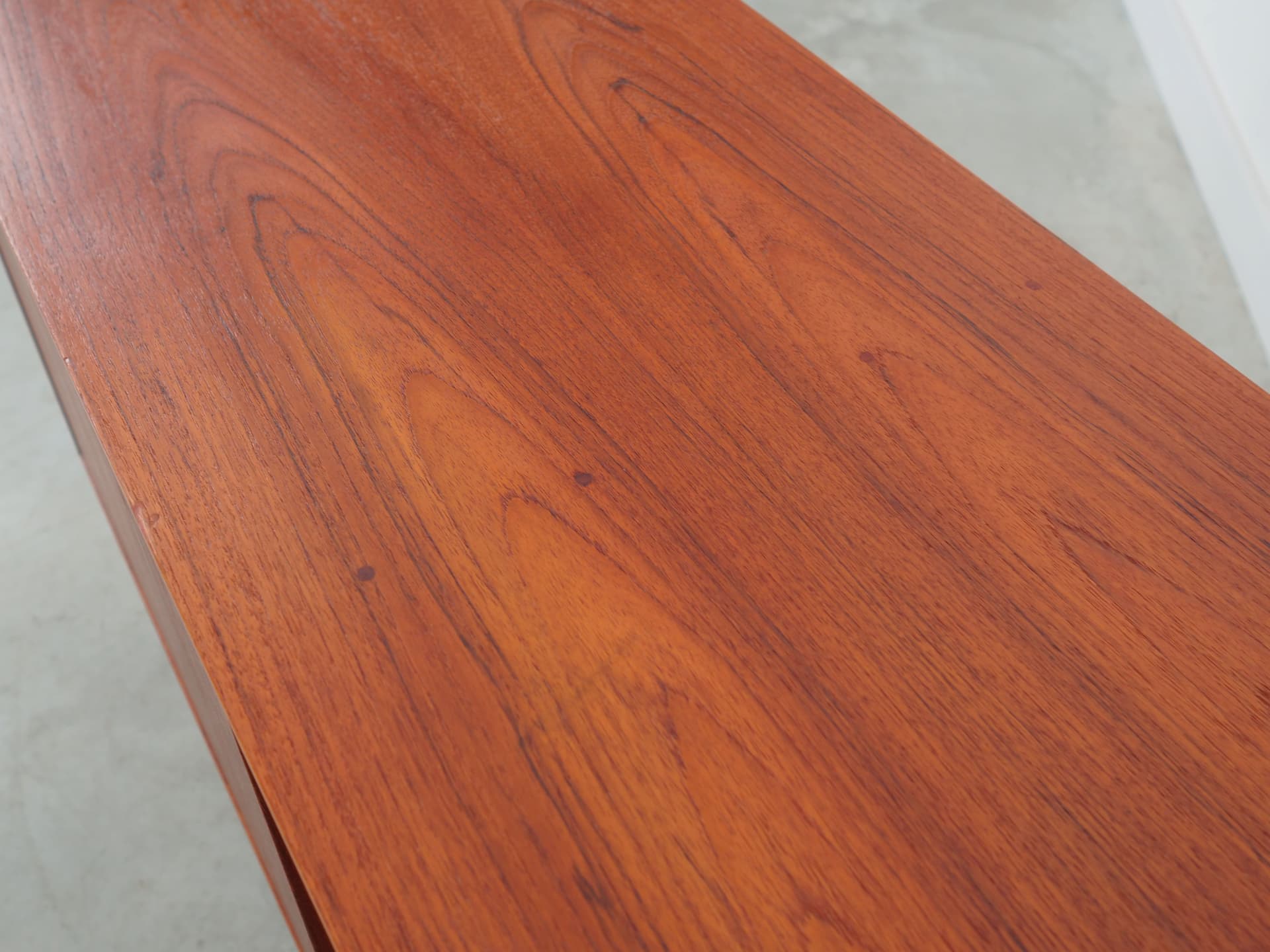 Szafka, teak brązowy, drewno czarne, Dania, lata 60. - 64795