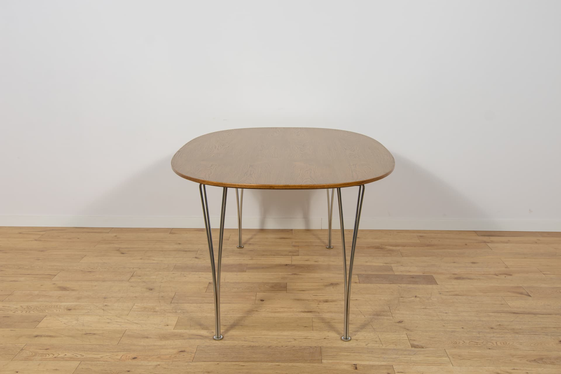 Stół Superellipse, dąb brązowy, stal szczotkowana srebrna, proj. P. Hein & B. Mathsson, Fritz Hansen, Dania, lata 80. - 400255