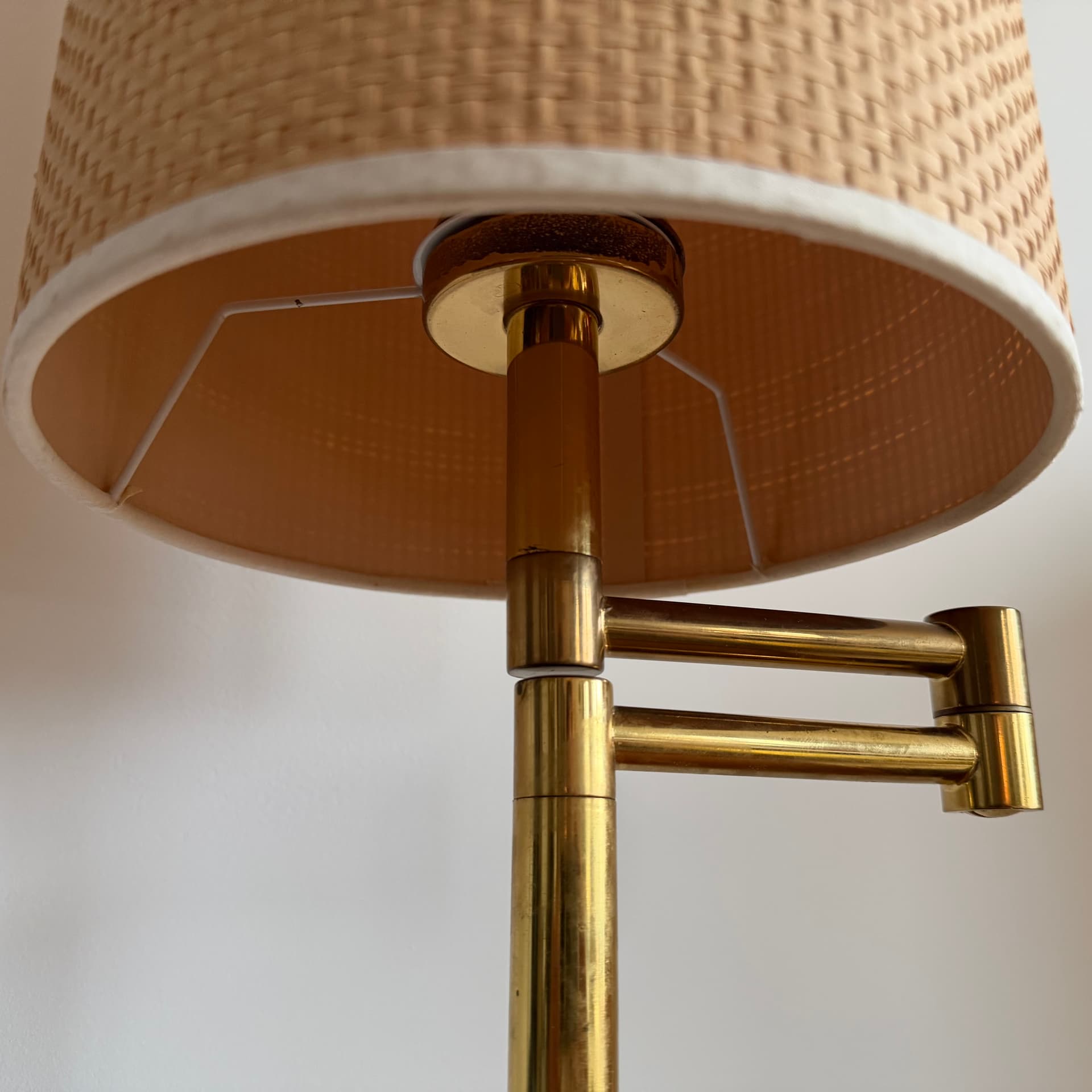 Table Lamp, gold brass, beige rattan, Germany, 1970s. - 400617