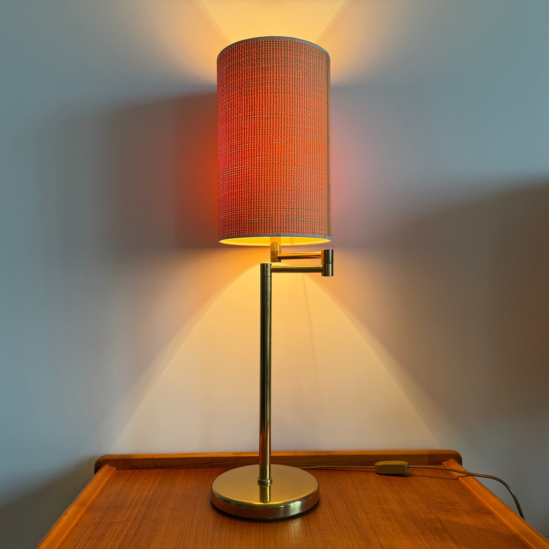 Table Lamp, gold brass, beige rattan, Germany, 1970s. - 400621