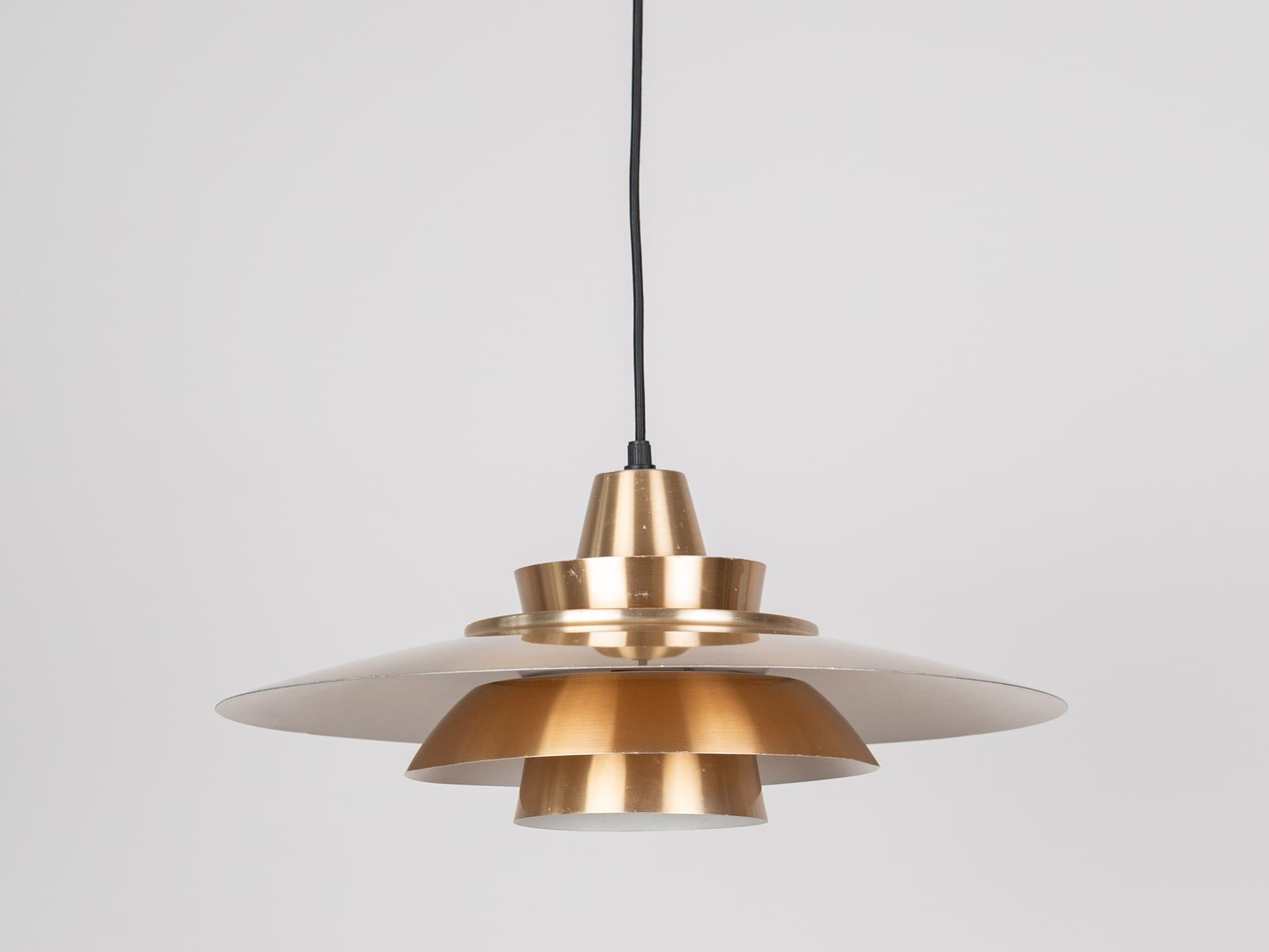 Para lamp wiszących Superlight, aluminium złoty, proj. D. Mogensen, Dania, lata 80. - 400694
