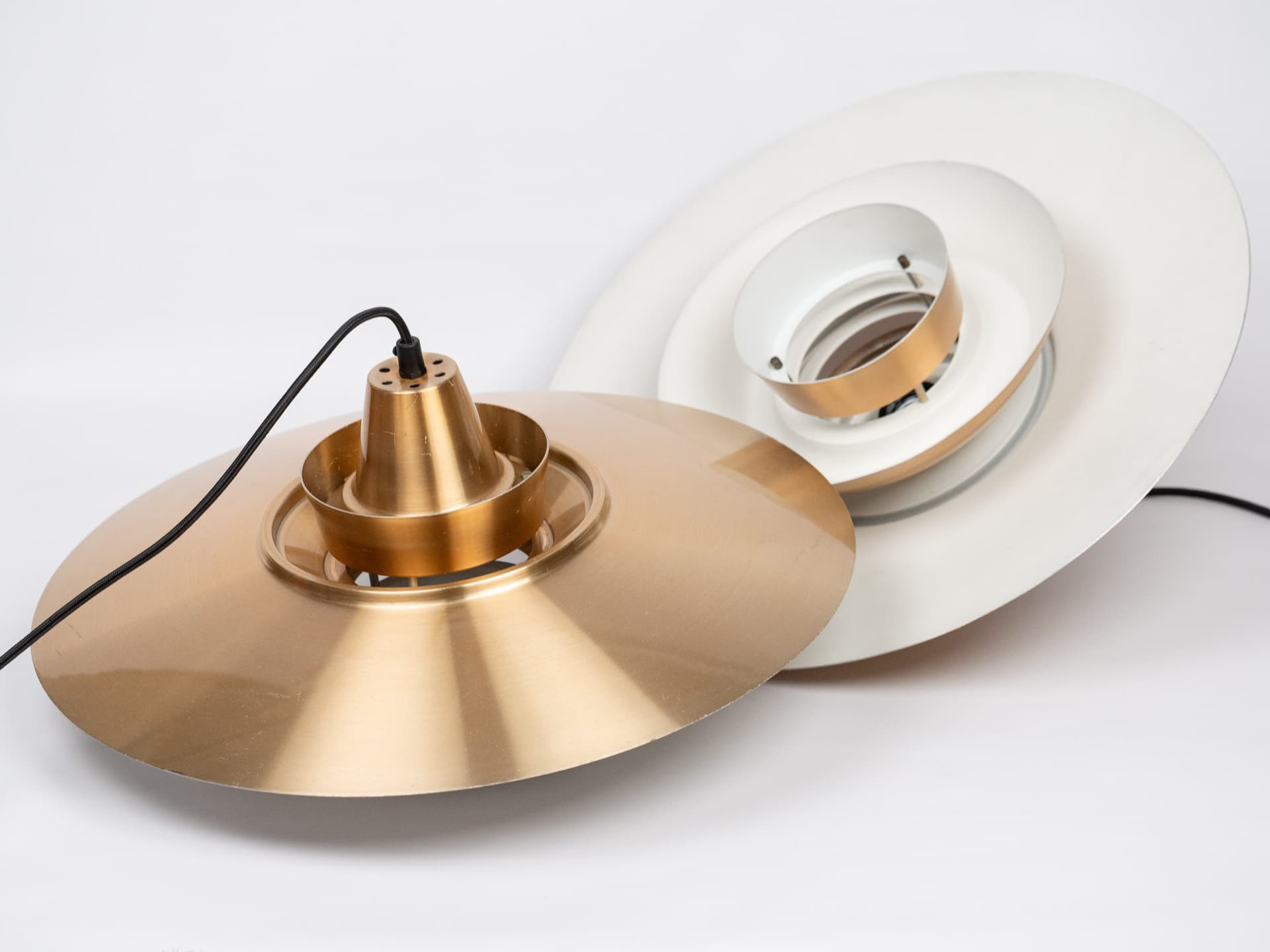 Para lamp wiszących Superlight, aluminium złoty, proj. D. Mogensen, Dania, lata 80. - 400696